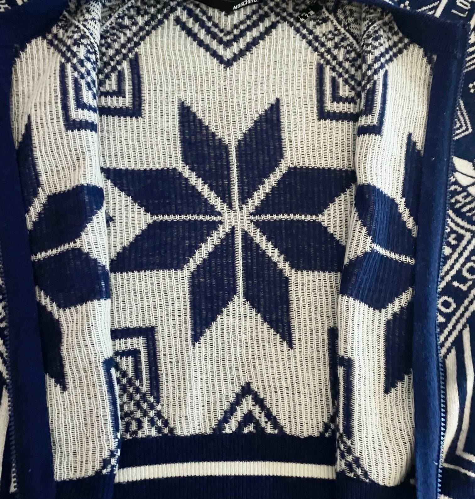Cardigan de ski bleu et blanc à fermeture éclair hiver Love Moschino Bon état - En vente à London, GB
