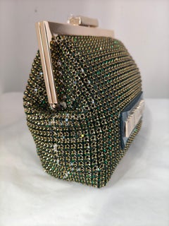 Love Moschino è una nuova borsa con manico o una borsa a tracolla