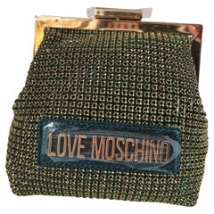 Love Moschino è una nuova borsa con manico o una borsa a tracolla