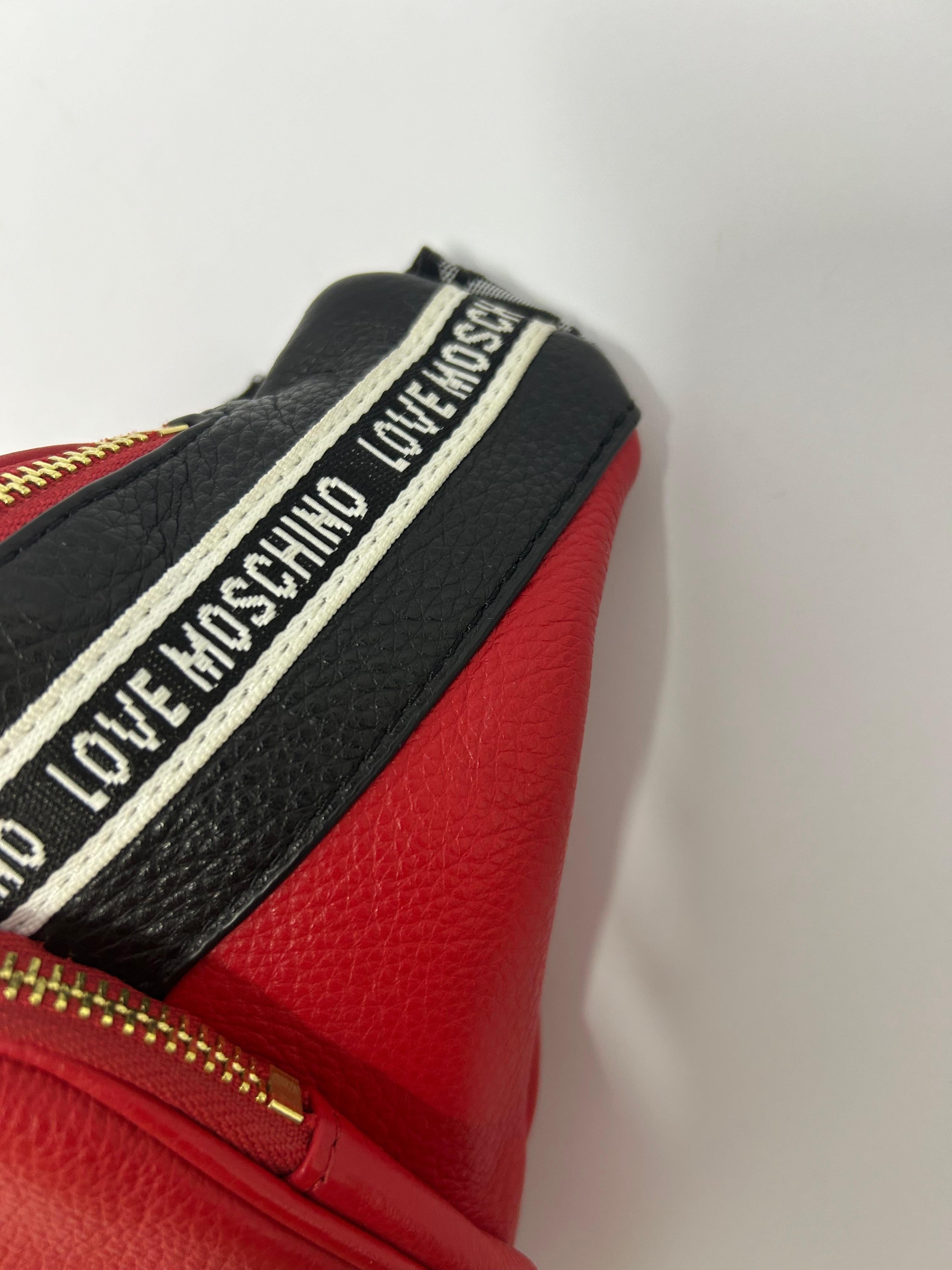 Love Moschino Logo Belt Bag For Sale 9
