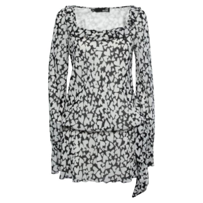 Love Moschino Minivestido de gasa con estampado de corazones monocromáticos y detalle de lazo M en venta