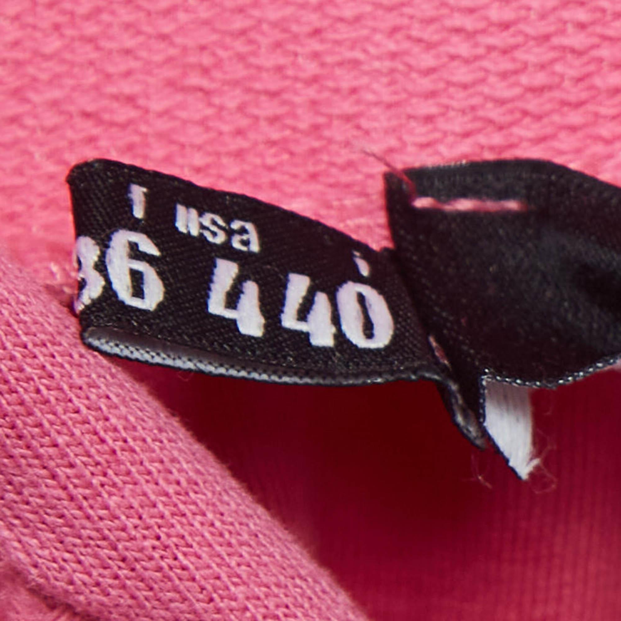 Love Moschino Pink Crystal Embellished Cotton Hoodie S For Sale 1