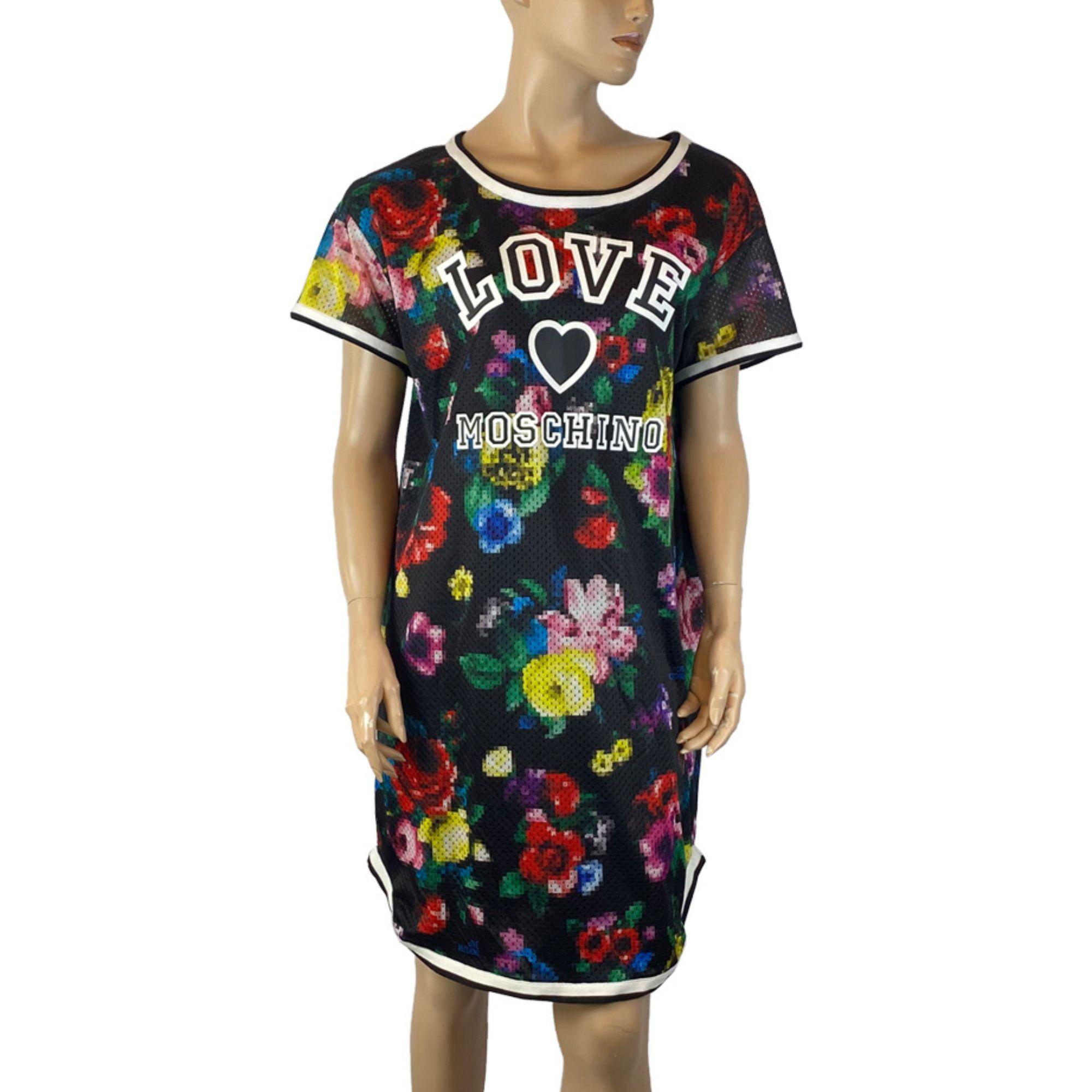 Love Moschino pixel multicolor flower printed drilled techno jersey, this short basket style lined dress features scoop neck, short sleeves, rounded hemline and striped trimming. Relaxed fitting.

Material: Polyester
Tag Size: US 6 / IT 42 / EU