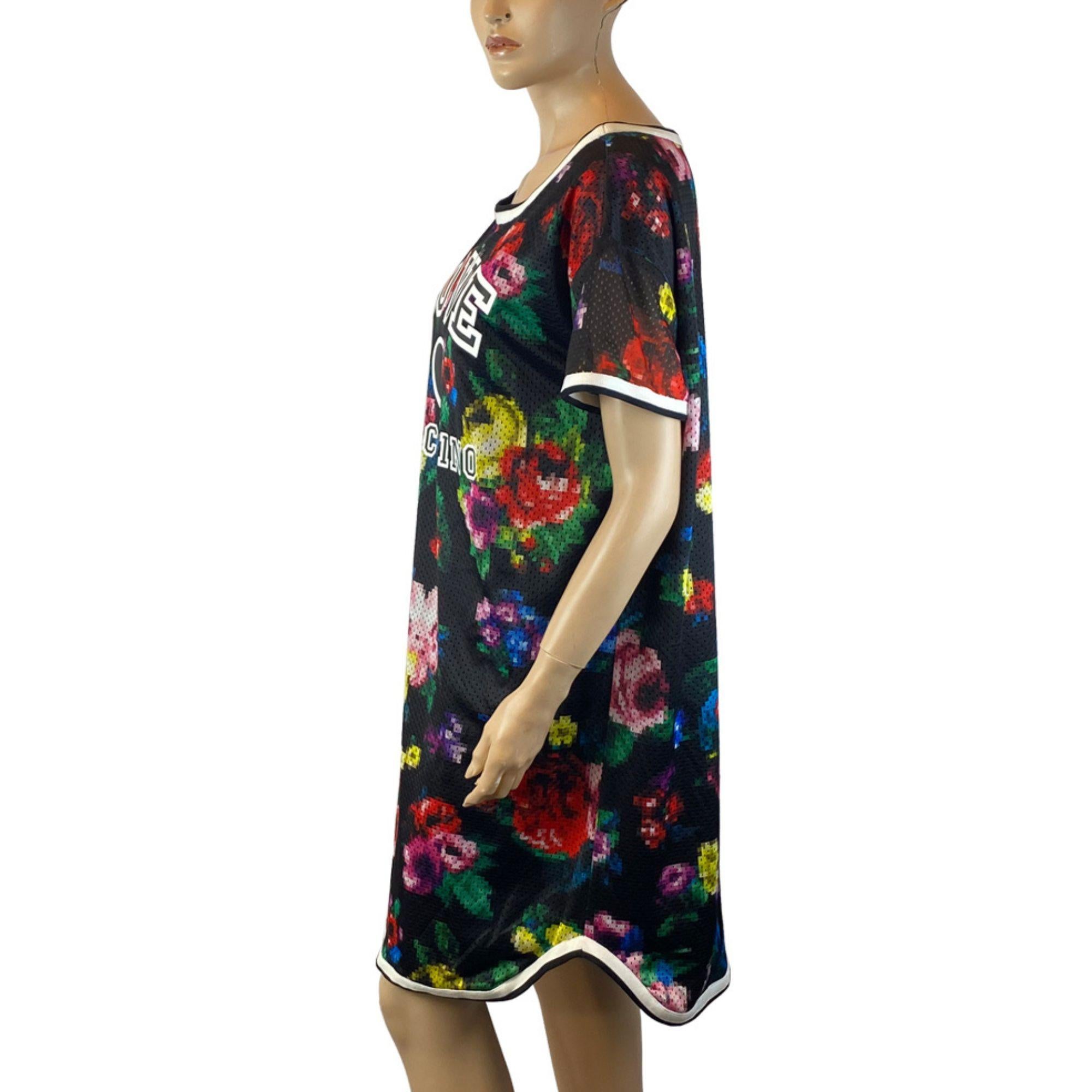 Love Moschino Pixel Flower Print Jersey Dress-US 6 In Excellent Condition In Amman, JO