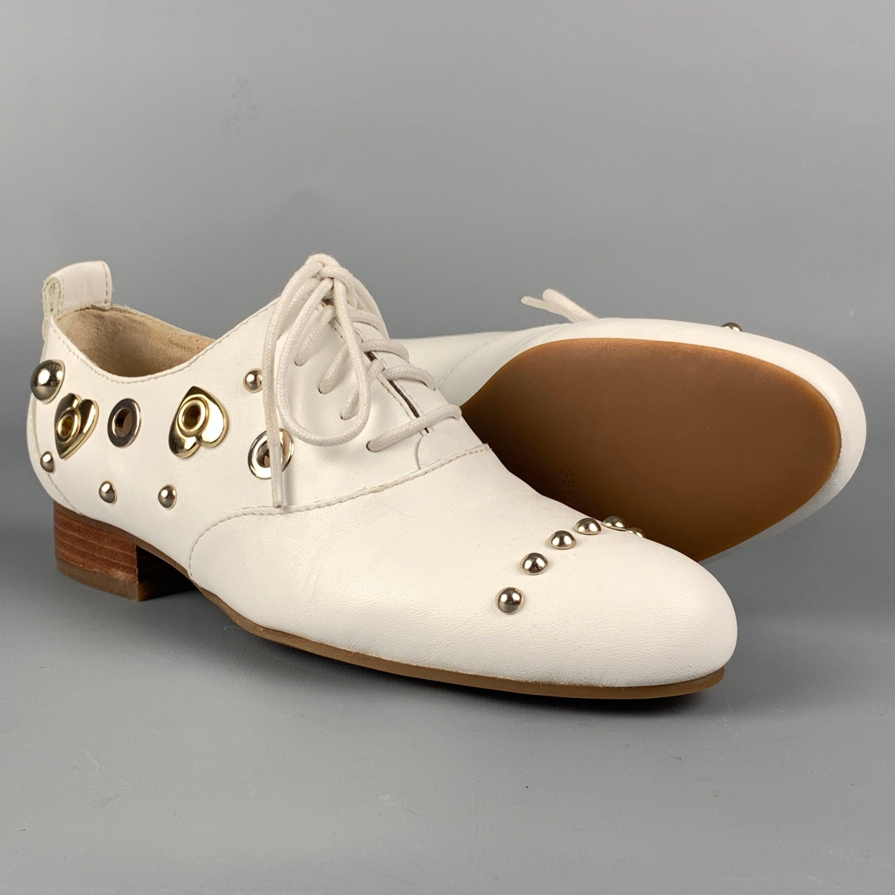 LOVE MOSCHINO Size 5.5 White Leather Studded Flats In Good Condition In San Francisco, CA