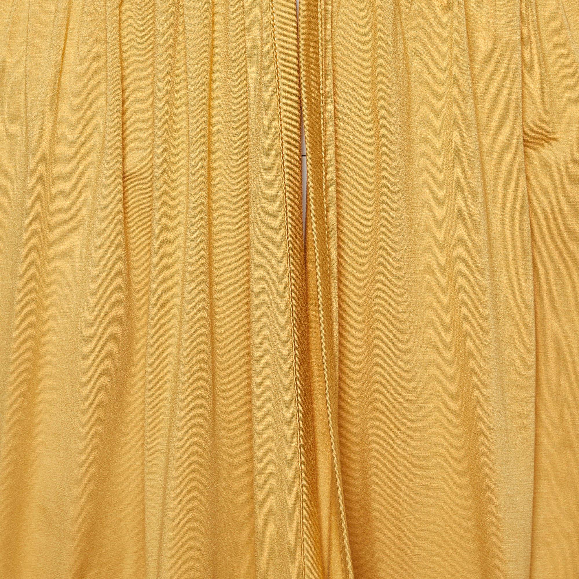 Love Moschino Yellow Knit Hook Front Shrug L In Excellent Condition For Sale In Dubai, Al Qouz 2
