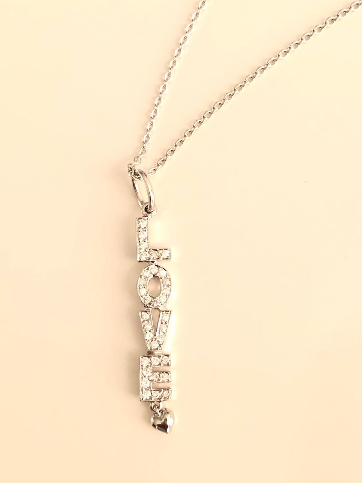 18 Karat White Gold Diamond LOVE Pendant Necklace In New Condition For Sale In New York, NY