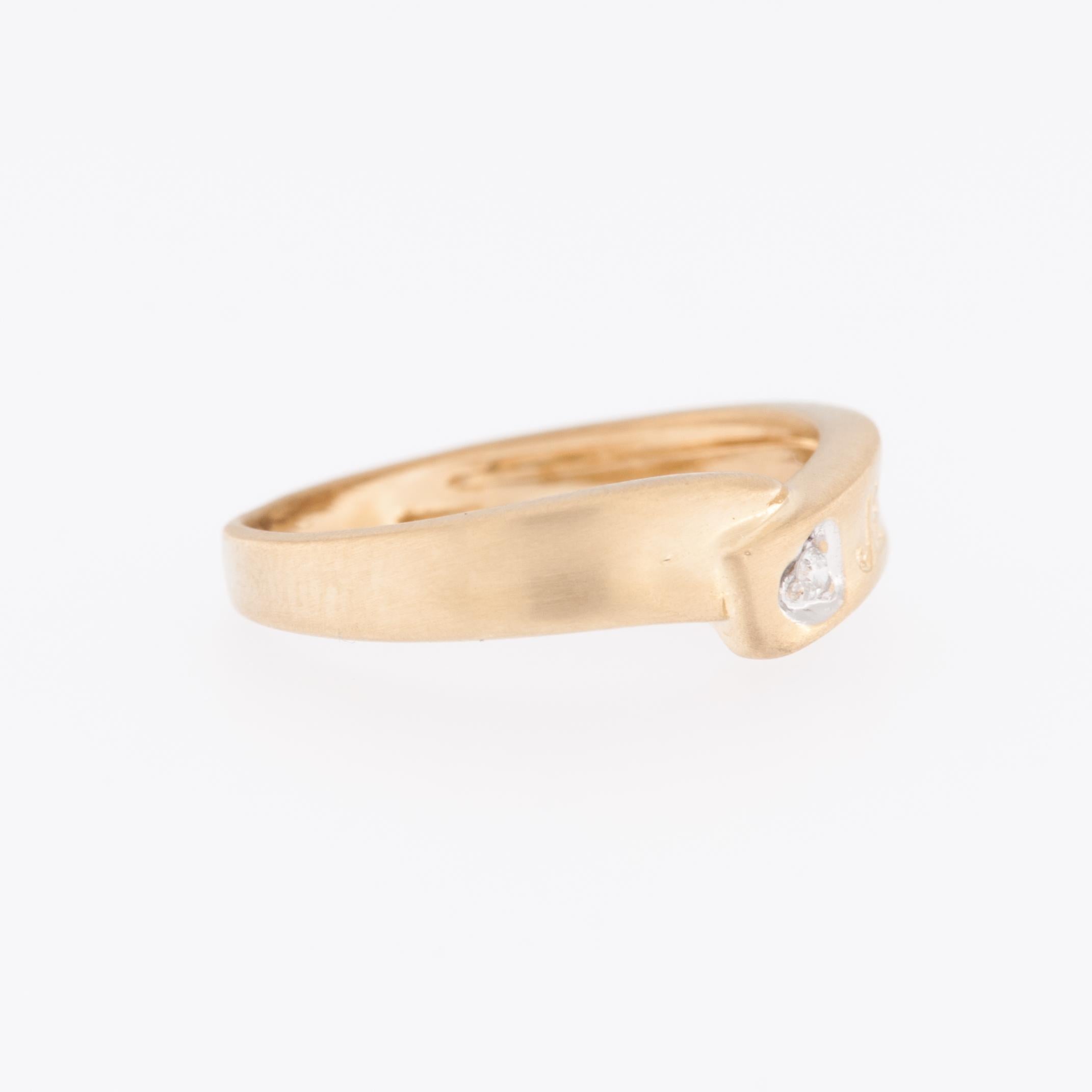 Love Ring Band 18 karat Yellow Gold with Diamond In Good Condition For Sale In Esch-Sur-Alzette, LU
