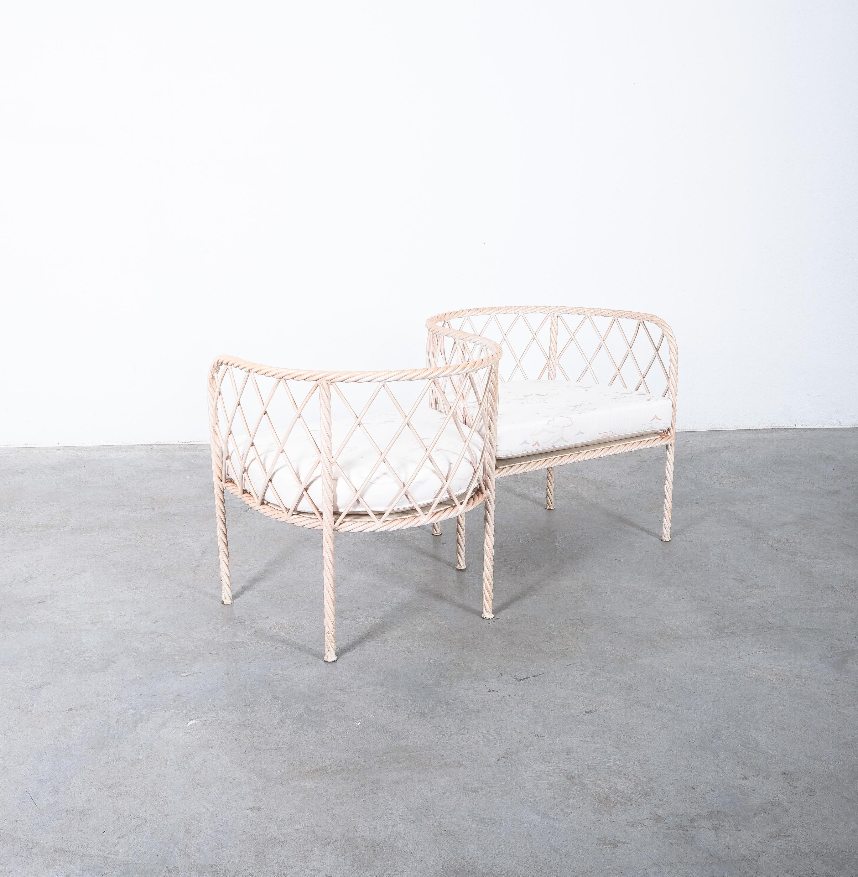Elegant petite banquette, love-seat by Piu, Italy circa 1980

Lovely metallic rose enameled love-seat with barley twisted iron-work.
It’s in the style of Gio Pontis love-seat. Nicely upholstered bench in very good condition.Customizing the