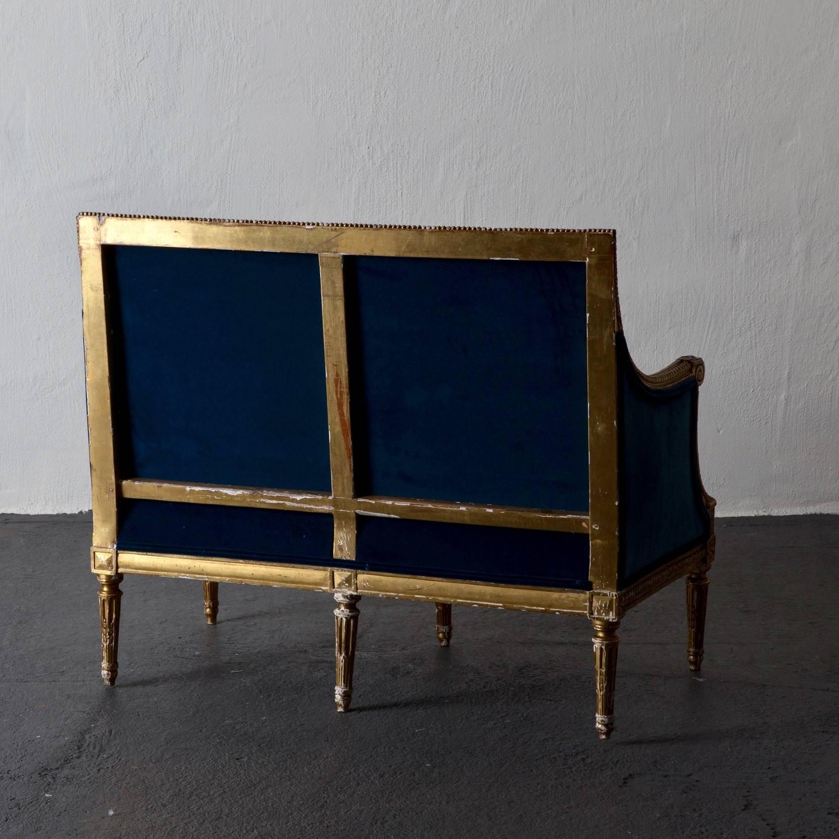 Sofa Bench Love Seat Neoclassical Louis XVI Period Gilt Wood Blue Velvet France  In Good Condition In New York, NY