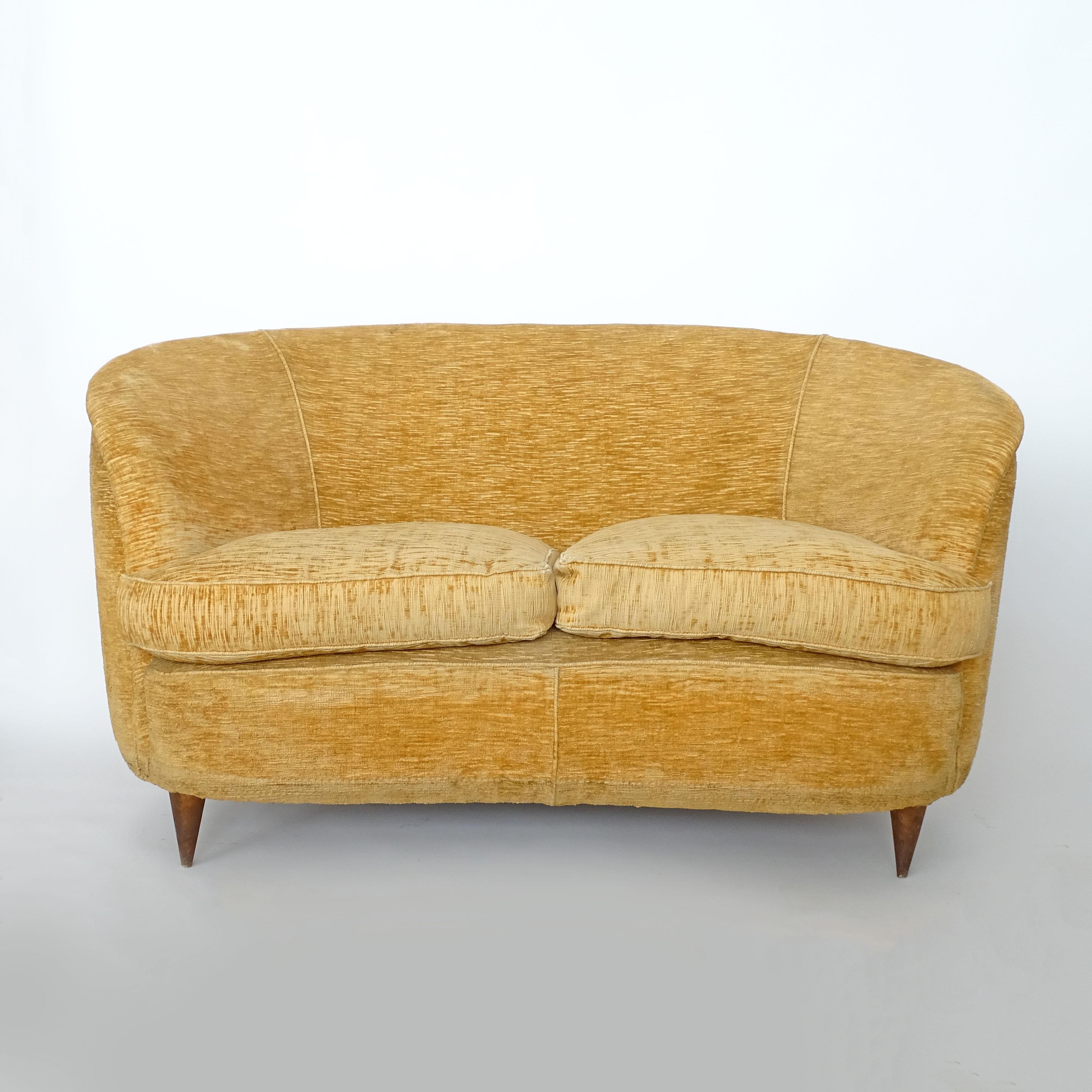 Love seat sofa Attributed to Gio Ponti for Casa & Giardino, Italy 1940s

