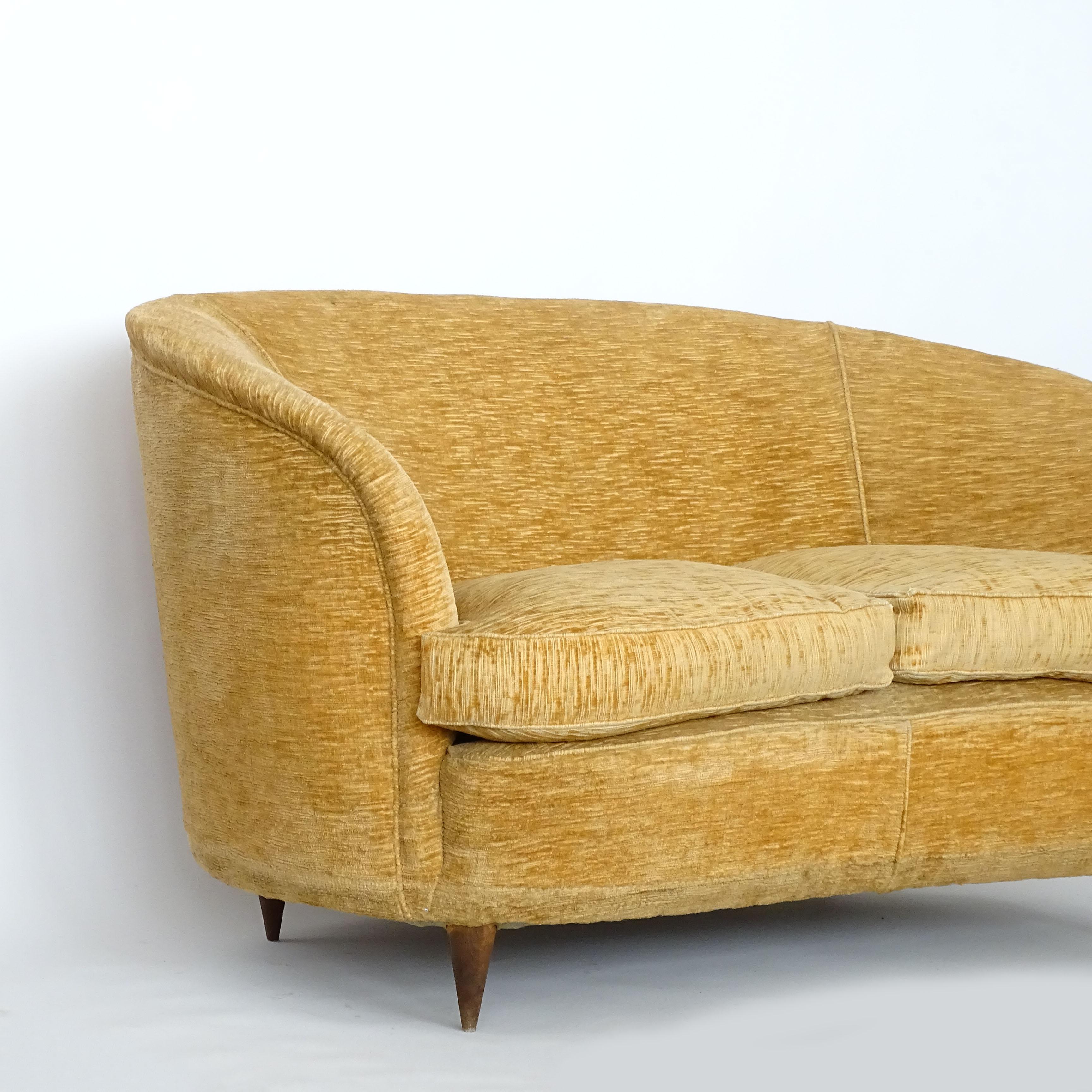 Love seat sofa by Casa & Giardino, Italy 1940s In Good Condition In Milan, IT