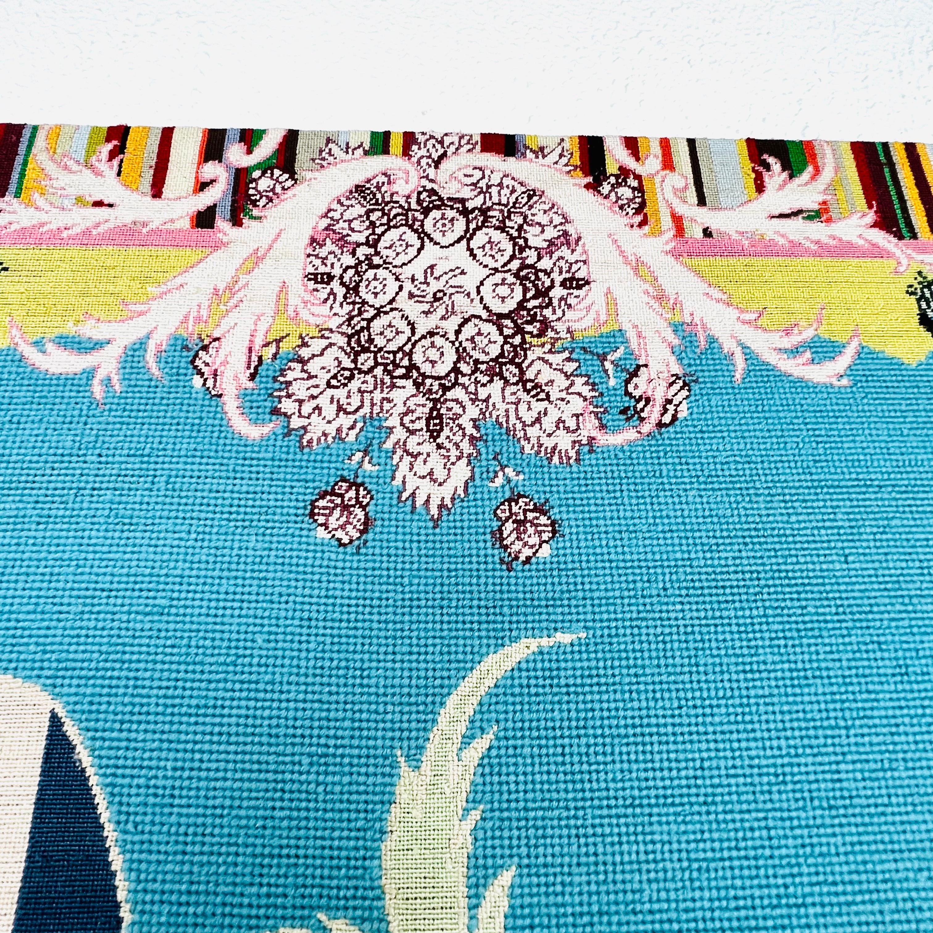 „Love Too“ Wandkunst aus Gobelinstickerei von Paul Smith für die Rug Company (21. Jahrhundert und zeitgenössisch)