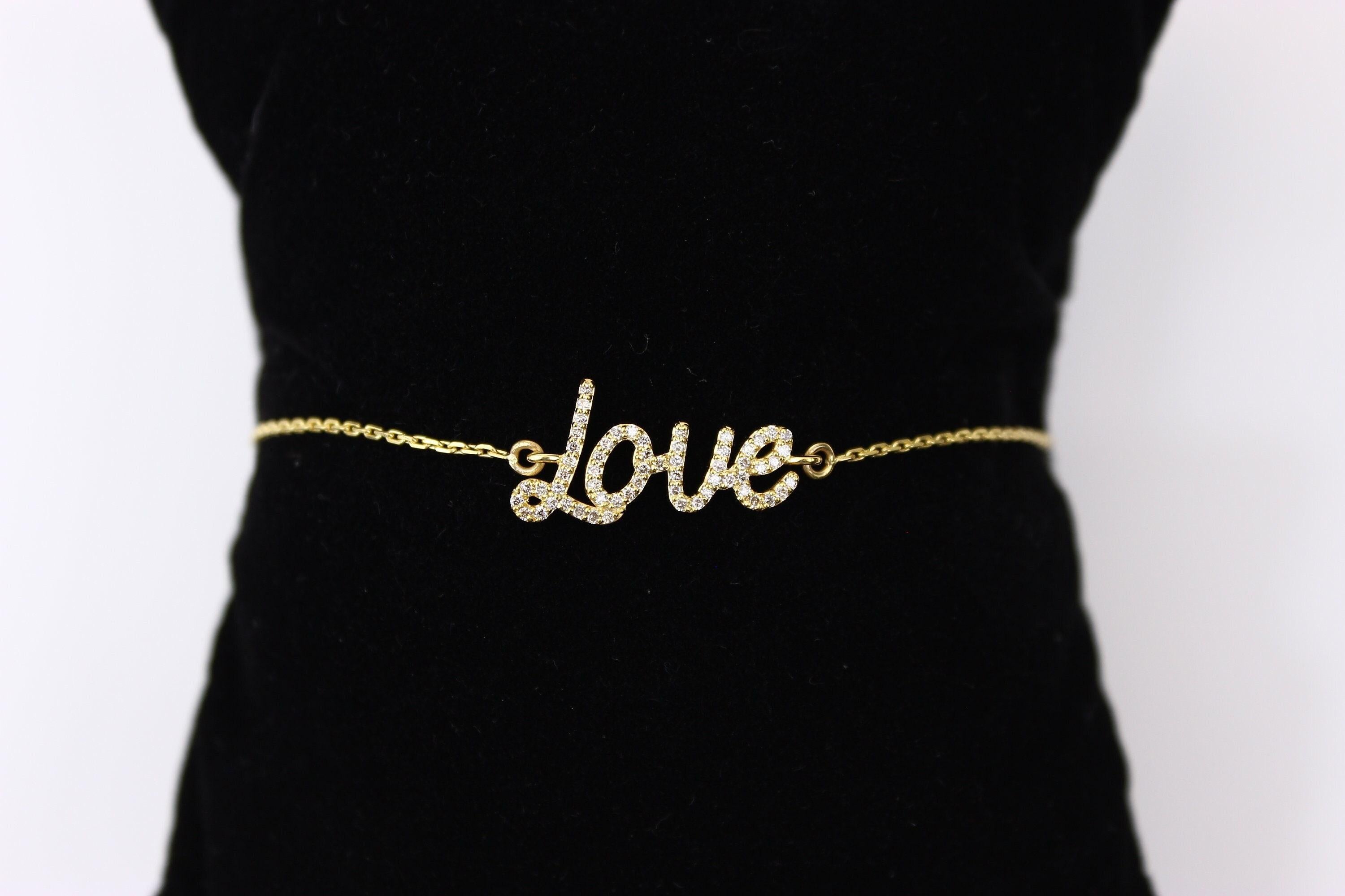 Pulsera de estacas de diamantes con cadena de la palabra amor en oro macizo de 14 quilates (certificado) en venta 1