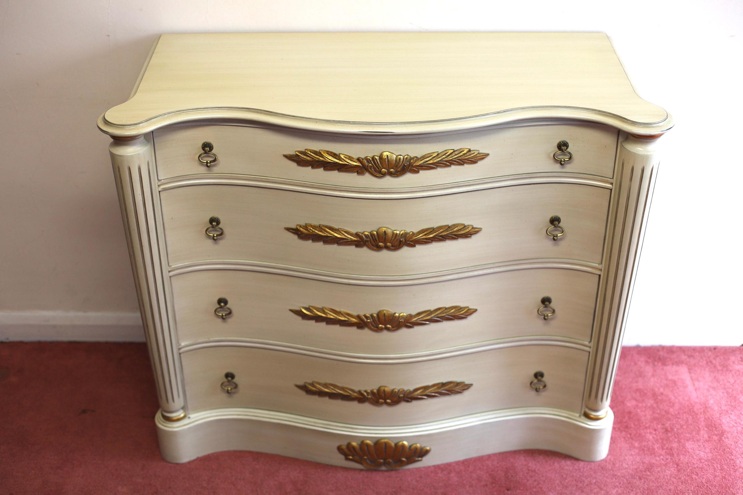 19th Century Lovelly Painted Chest Of 4 Drawers French Provincial Style  For Sale