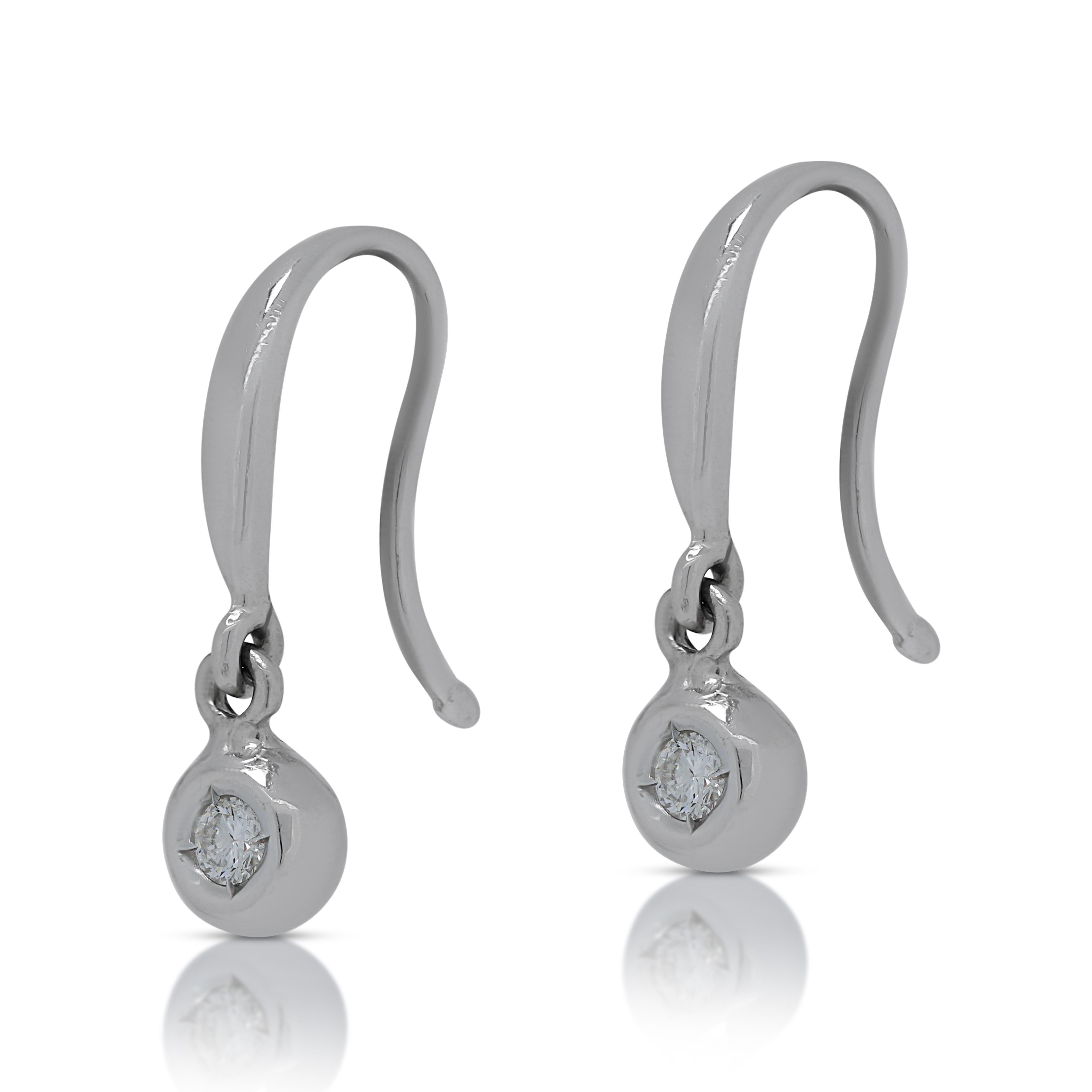 Lovely 0.04ct Diamonds Hook Earrings in 18K White Gold In Excellent Condition For Sale In רמת גן, IL