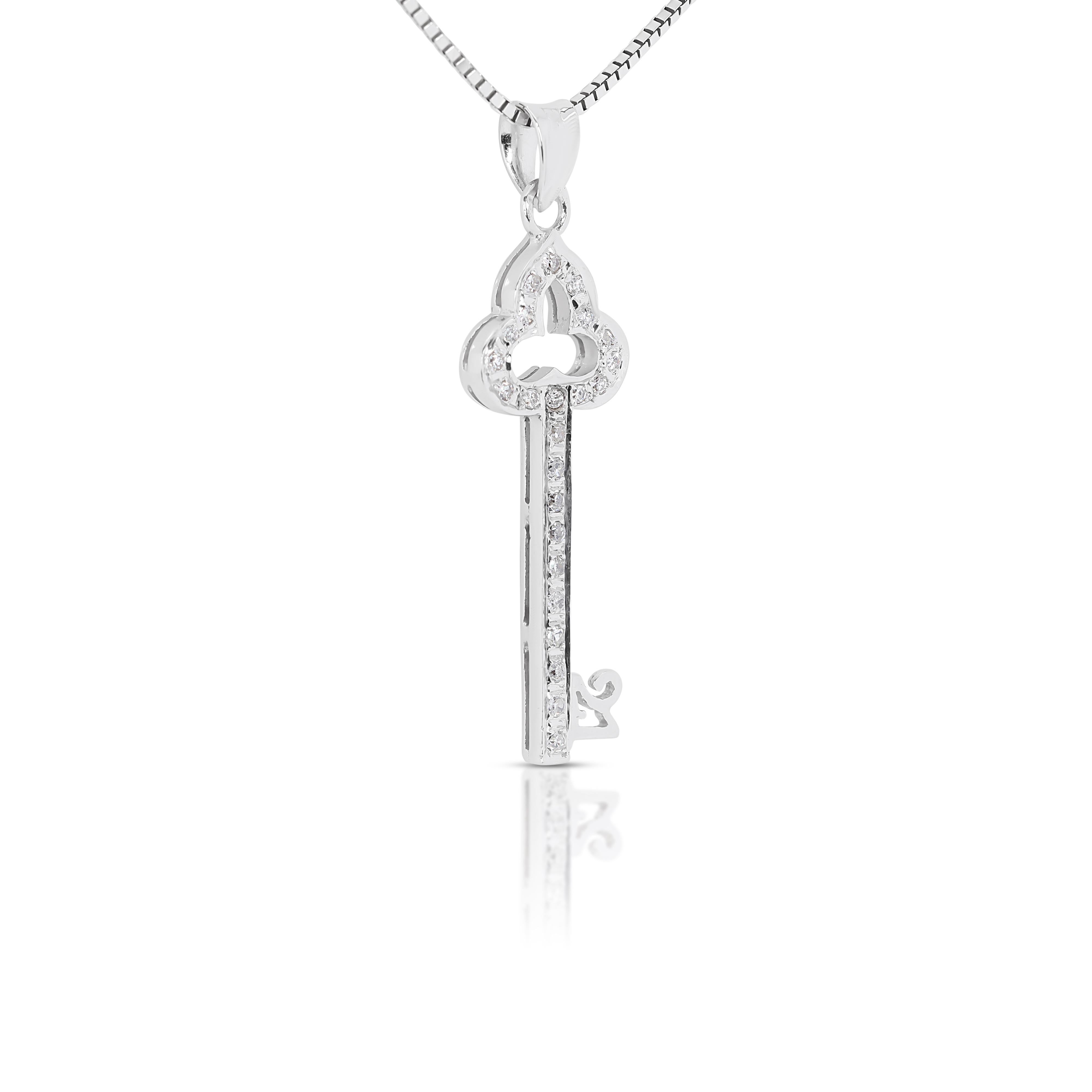 Round Cut Lovely 0.23ct Diamonds Pendant in 9K White Gold (Chain not Included) For Sale