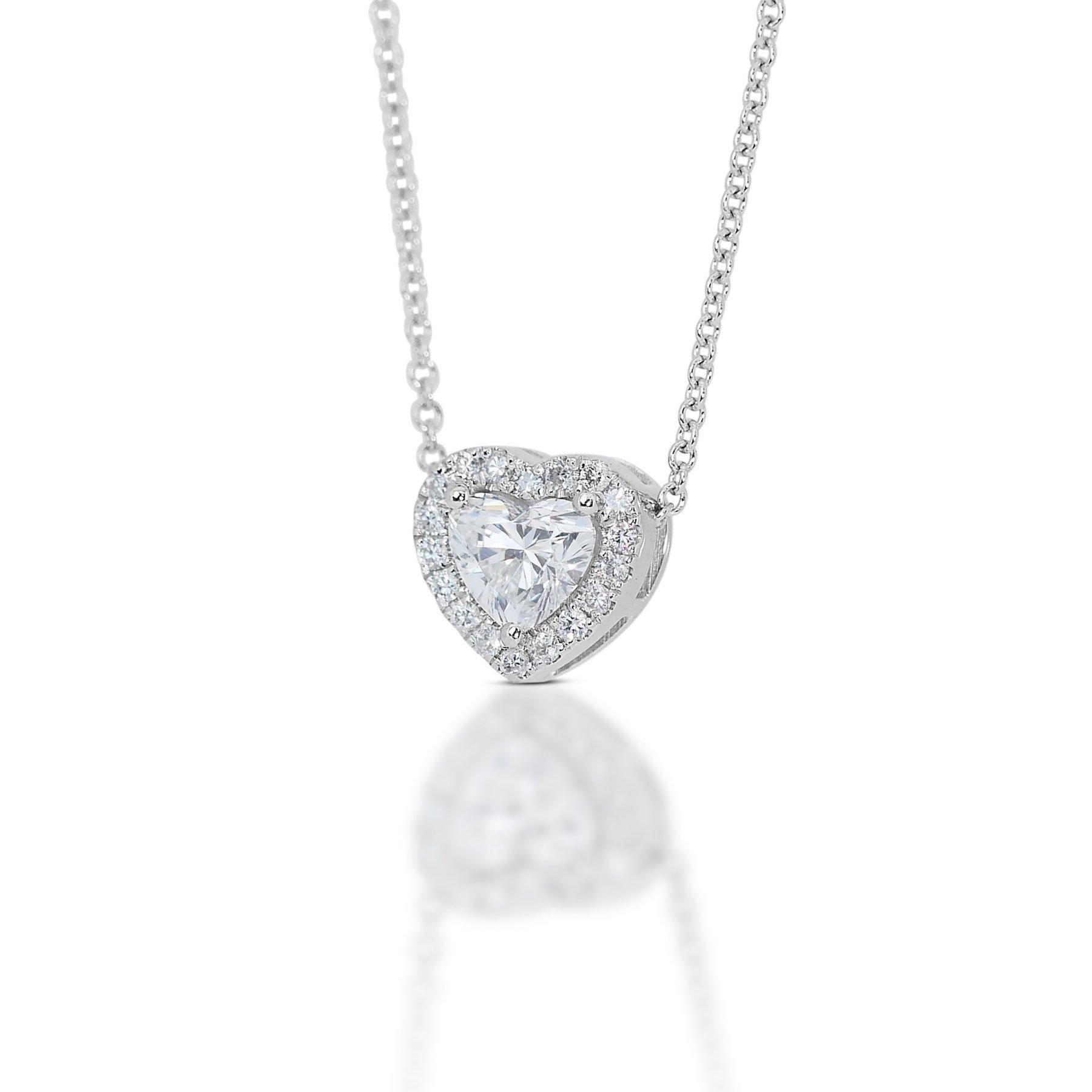 Lovely 1,22 Karat Diamanten Herzförmige Halo-Halskette aus 18 Karat Weißgold - GIA-zertifiziert im Angebot 1