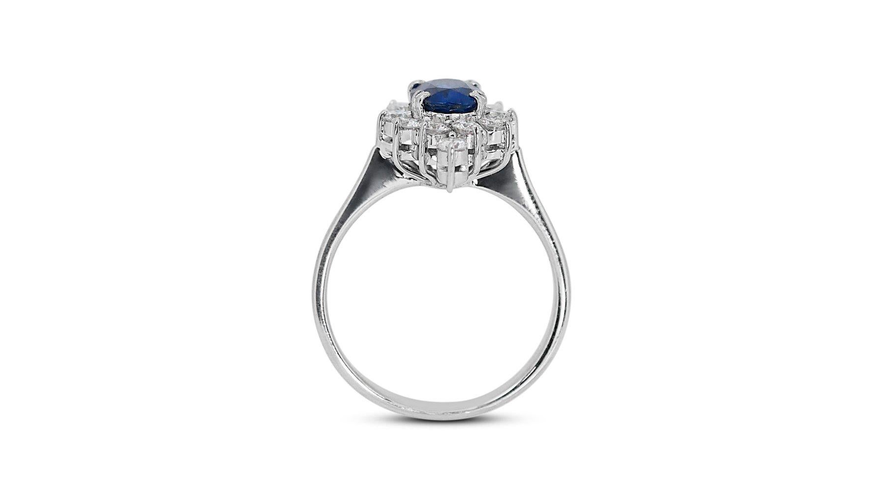 Lovely 1.37 carat oval natural sapphire ring in 18K white gold 4