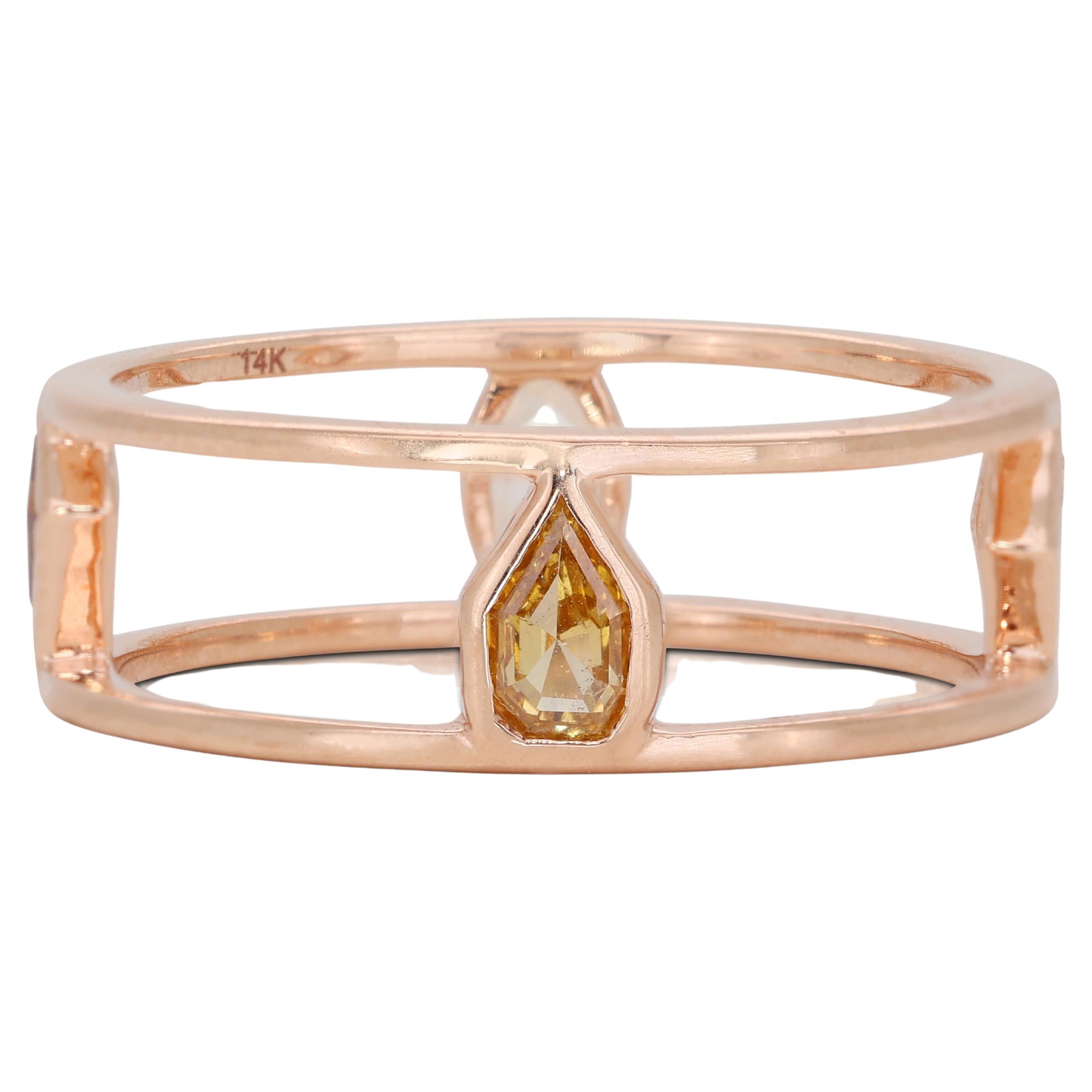 Jolie bague en or rose 14k avec diamant de couleur fantaisie 0,56 ct - certifié IGI
