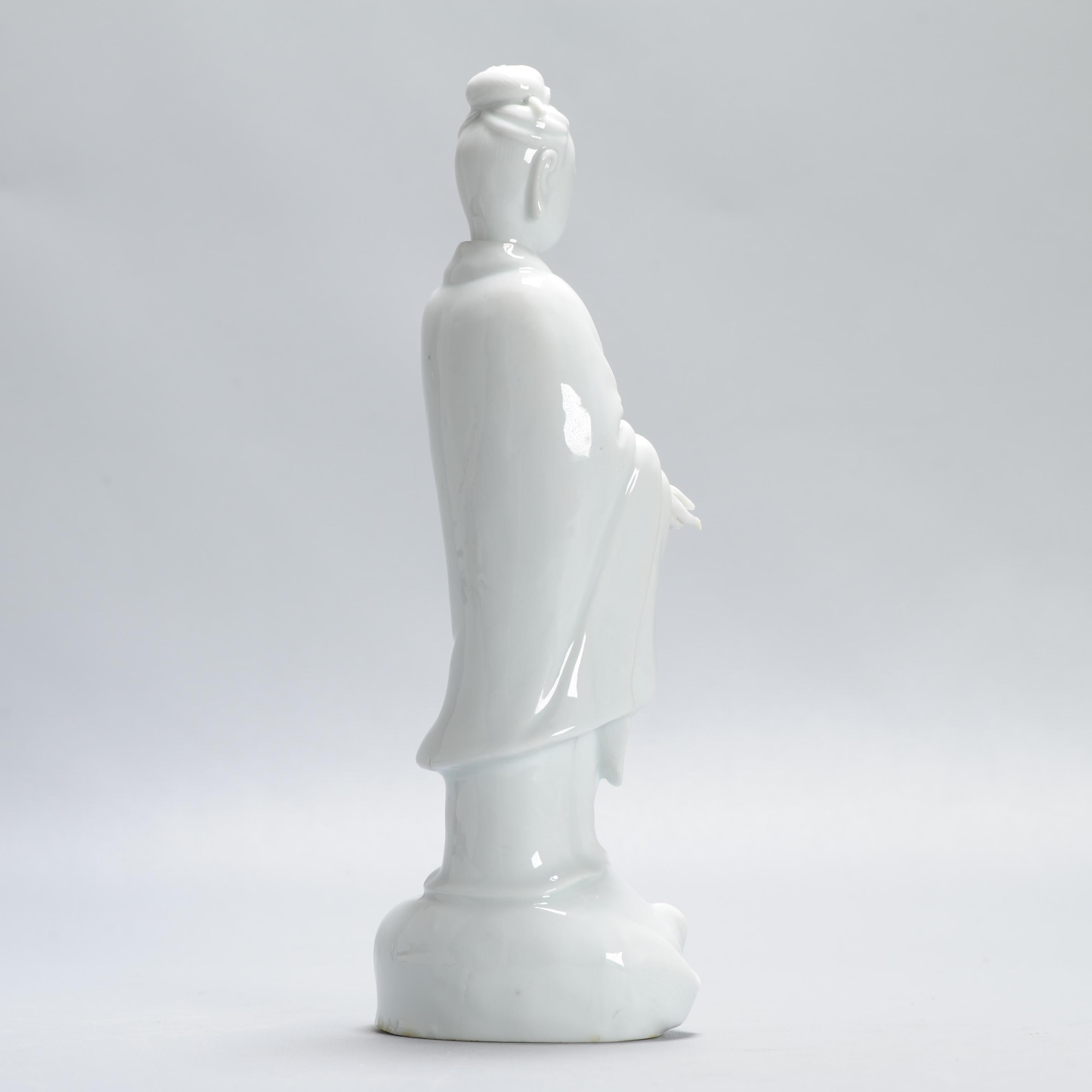 Lovely 17/18th century Dehua Blanc de Chine Guanyin Statue China Chinese 3