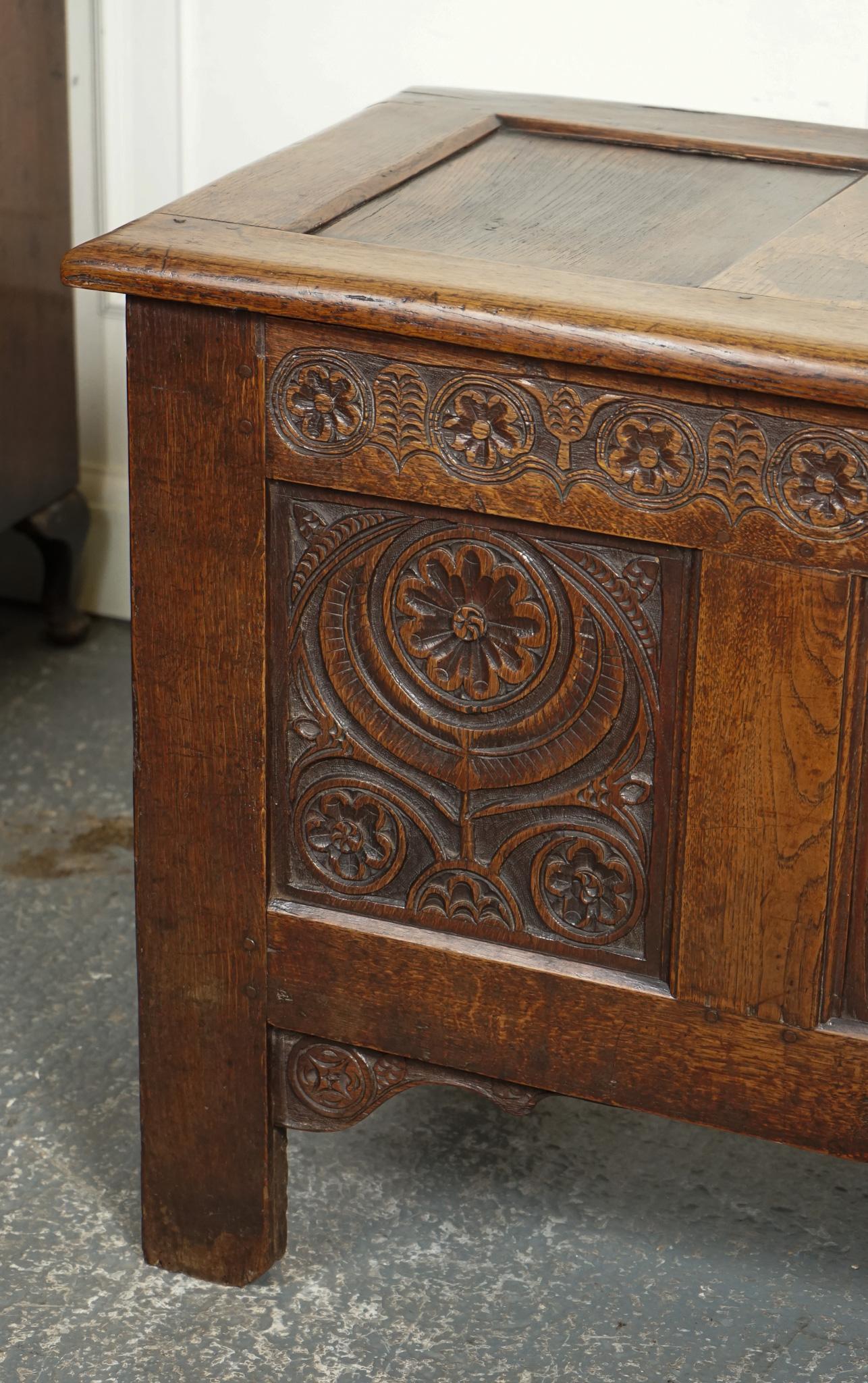 LOVELY 17TH CENTURY CARVED ANTIQUE OAK TRUNK CHEST COFFER j1 For Sale 3