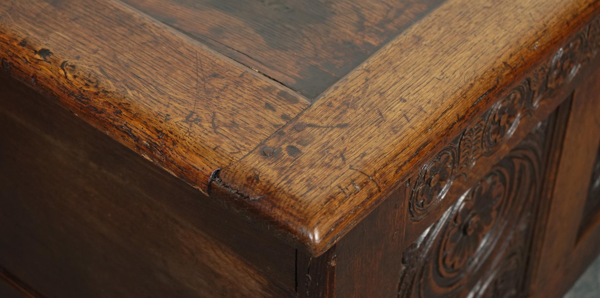 LOVELY 17TH CENTURY CARVED ANTIQUE OAK TRUNK CHEST COFFER j1 For Sale 9