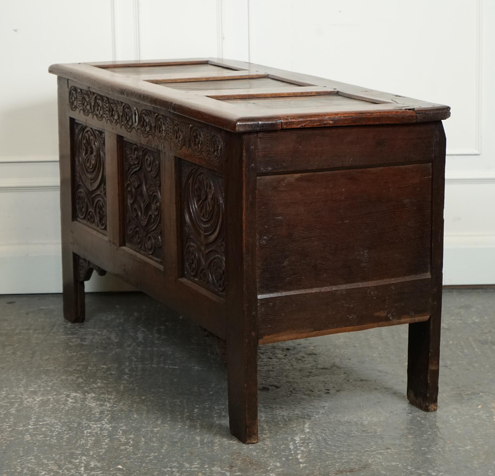 LOVELY 17TH CENTURY CARVED ANTIQUE OAK TRUNK CHEST COFFER j1 For Sale 12