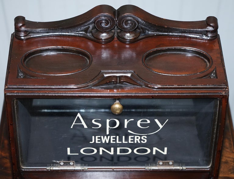 VINTAGE HAMLET CIGAR DiSPLAY CASE USED IN ASPREY LONDON CIRCA 1970 SHOP
