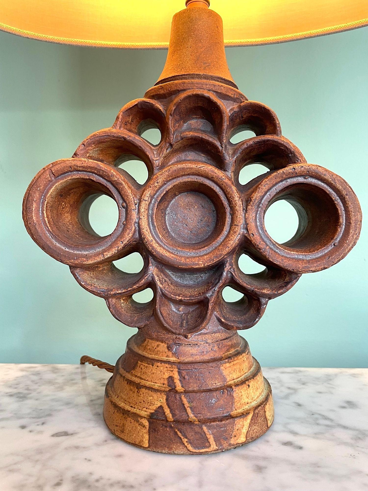 Eine schöne Studio Pottery Vase aus den 1960er Jahren von Bernard Rooke (Britisch) im Angebot