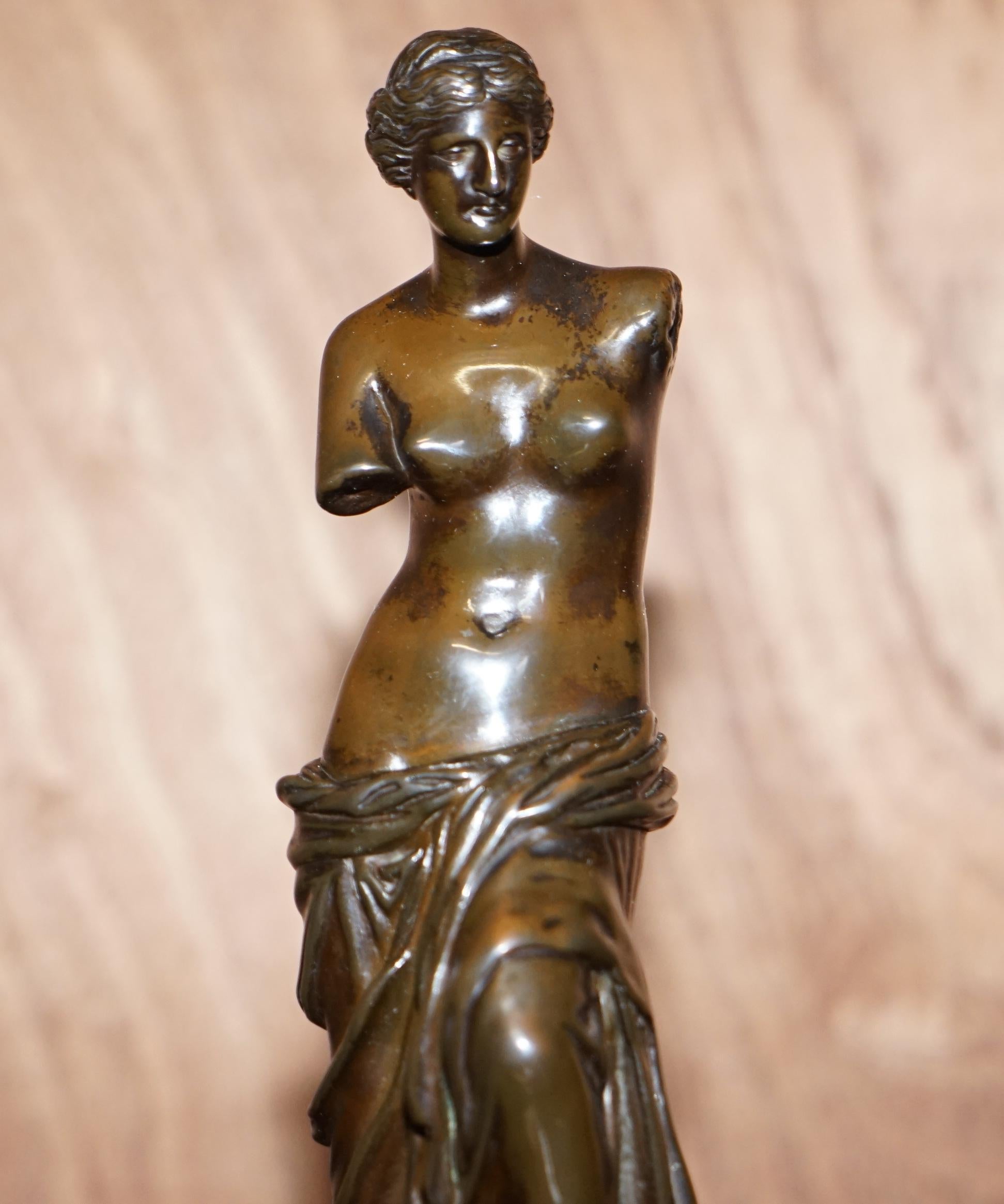 Victorien Ravissante statue italienne ancienne de Vénus de Milo Grand Tour du 19ème siècle en bronze en vente
