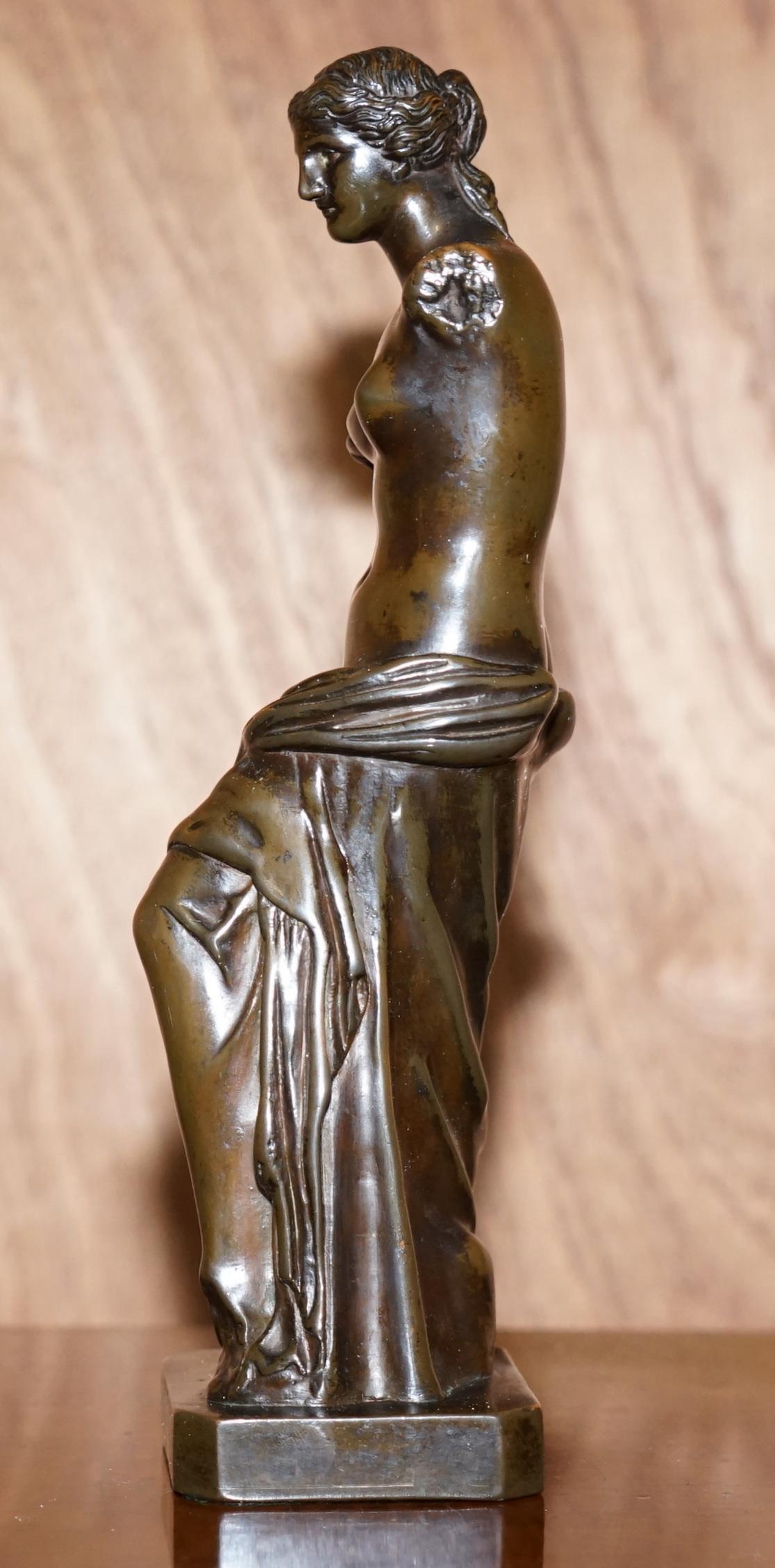 Lovely 19th Century Antique Italian Venus De Milo Grand Tour Bronze Statue For Sale 4