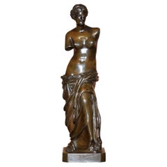 Ravissante statue italienne ancienne de Vénus de Milo Grand Tour du 19ème siècle en bronze