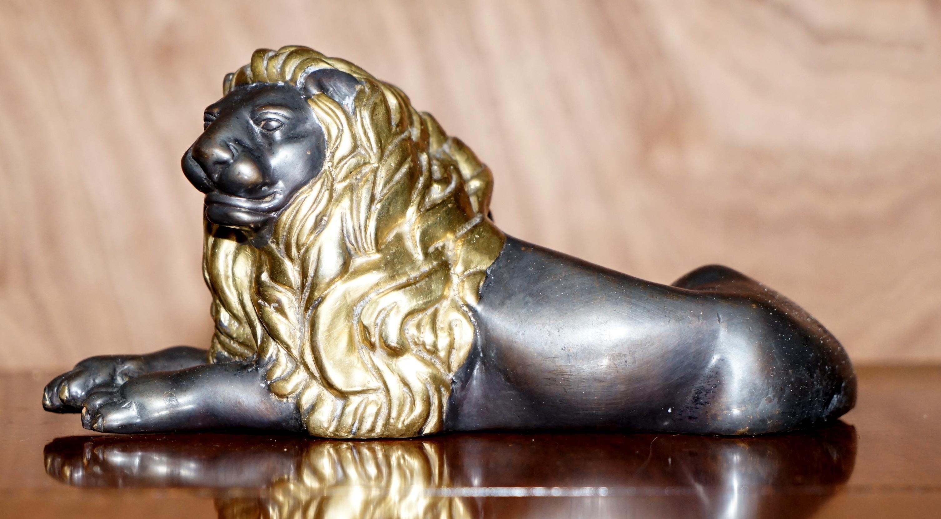 Lovely 19th Century Victorian Gold Gilt Bronze Recumbent Lion Laying Down For Sale 3