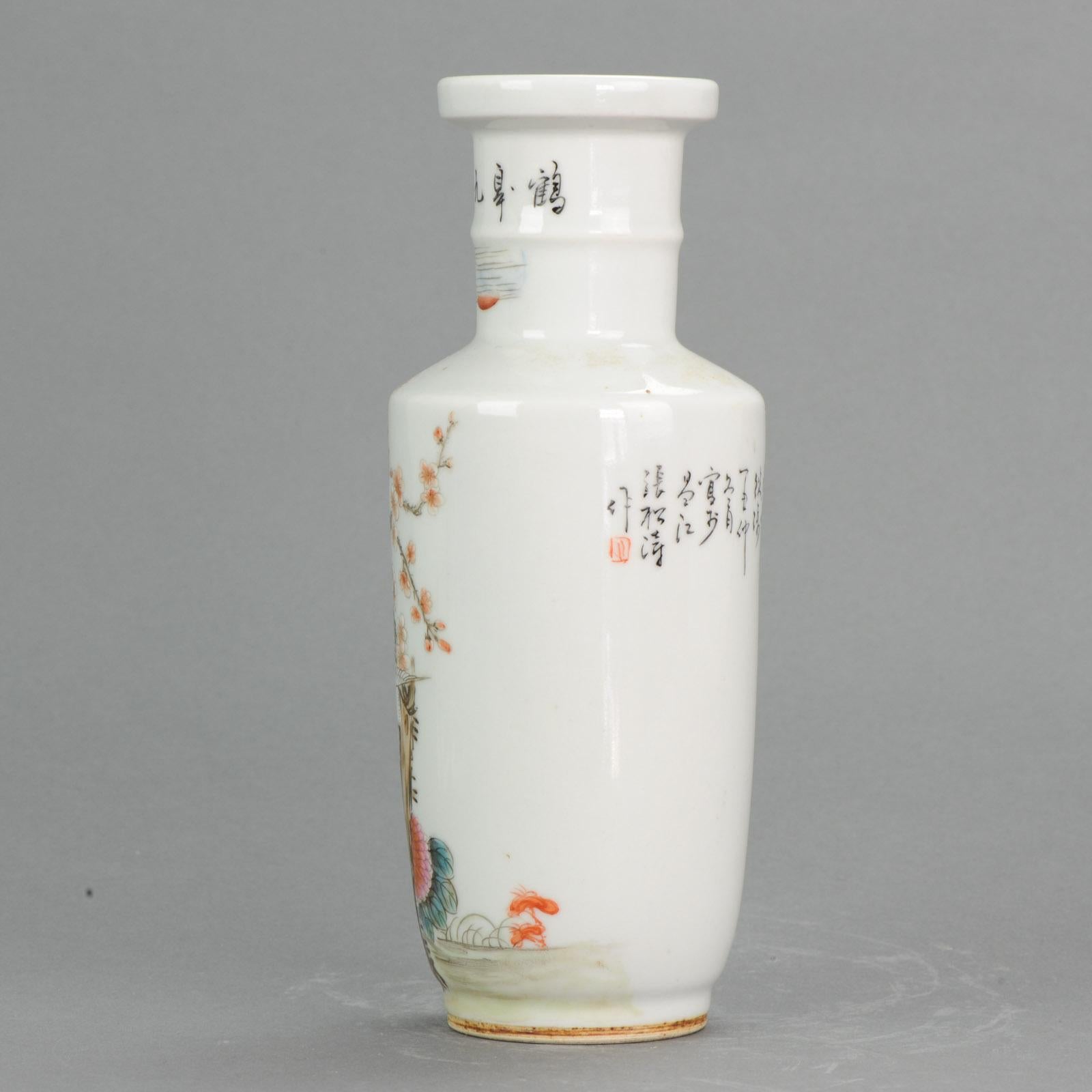Lovely 20th Century PRoC Chinese Porcelain Vase With birds and Calligraphy In Excellent Condition In Amsterdam, Noord Holland