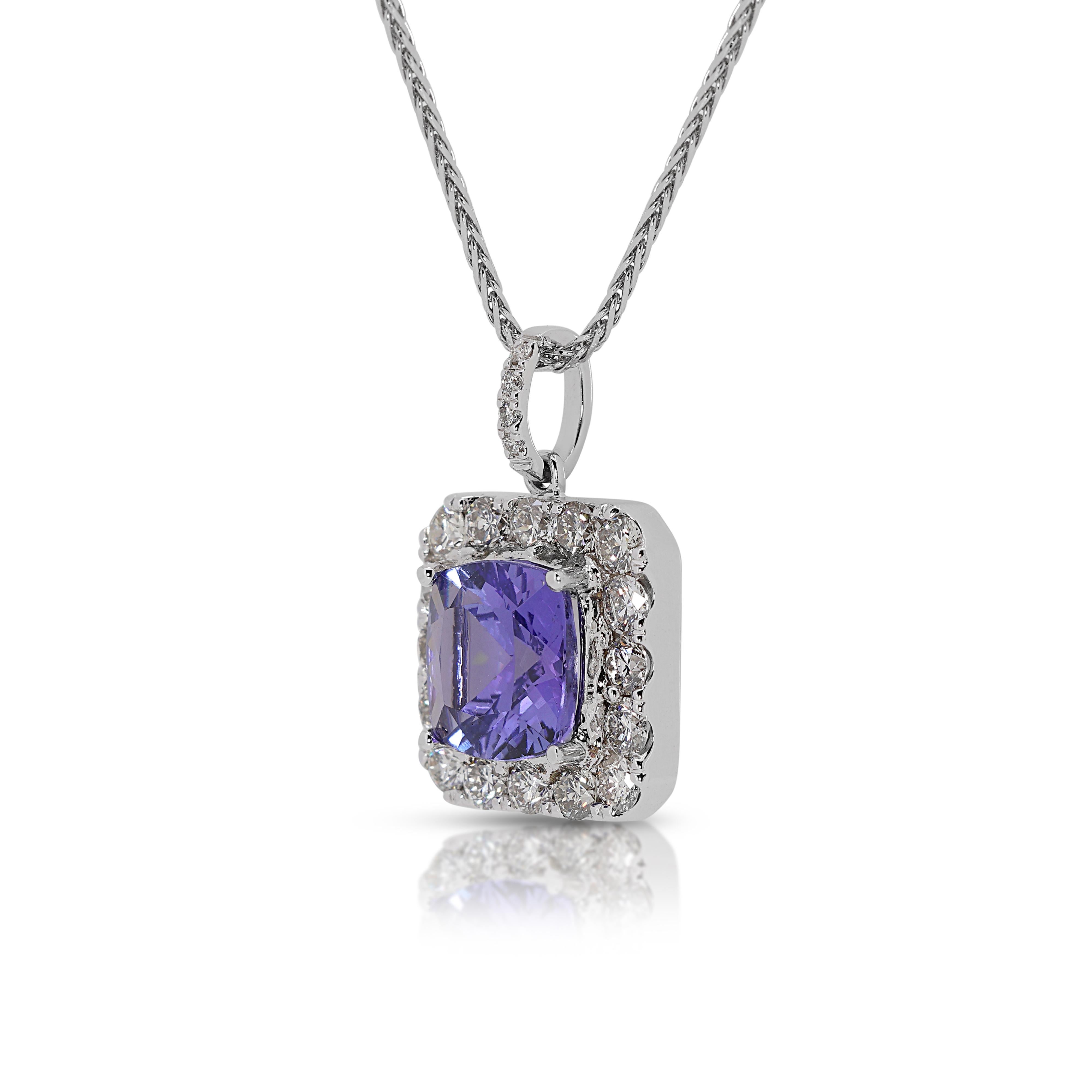 Lovely 4 carats & 95 points Tanzanite & Natural Diamond Pendant In New Condition For Sale In רמת גן, IL