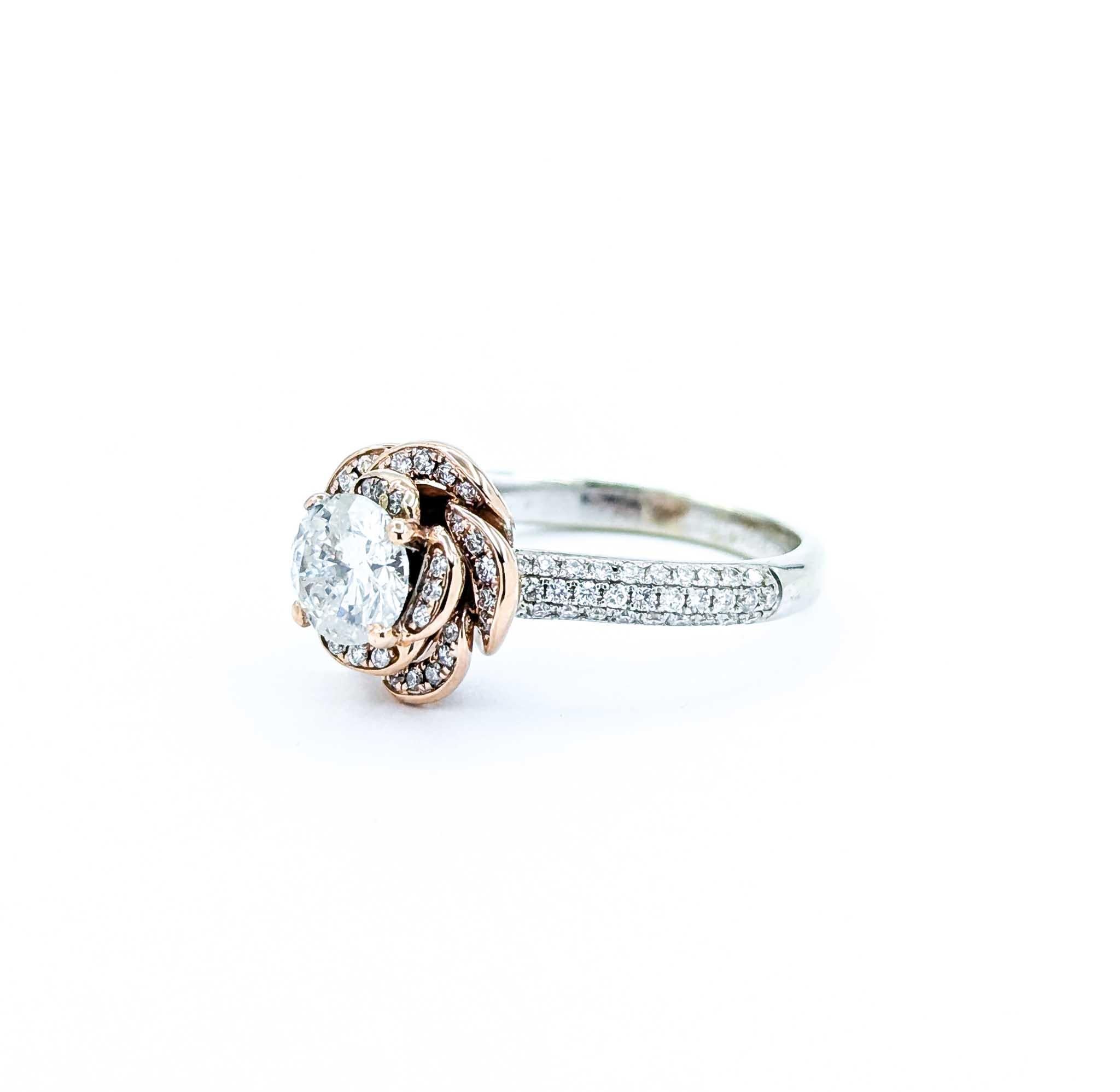 Bague en or bicolore avec fleur de rose et diamant de 0,92ct en vente 4