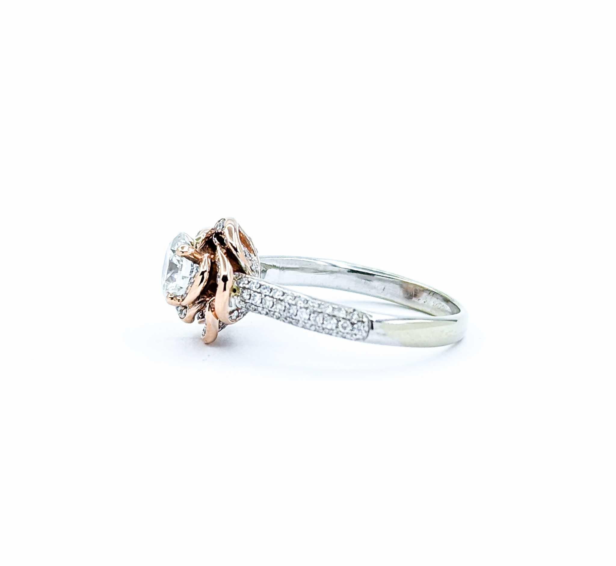 Bague en or bicolore avec fleur de rose et diamant de 0,92ct en vente 3