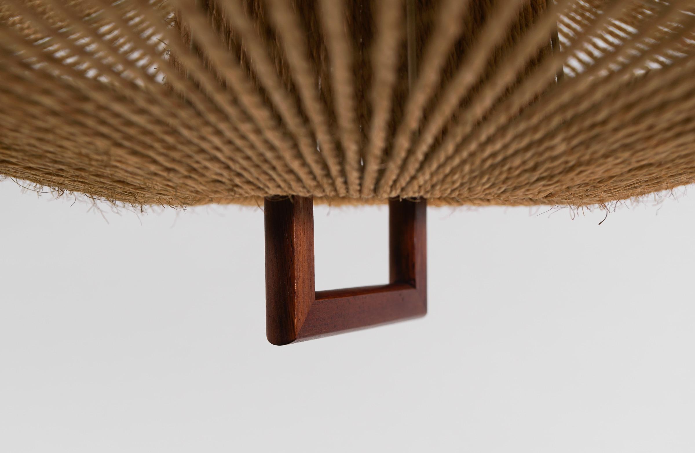 Lovely Adjustable Ceiling Lamp Made in Teak and Jute by Temde Swiss, 1960s For Sale 4