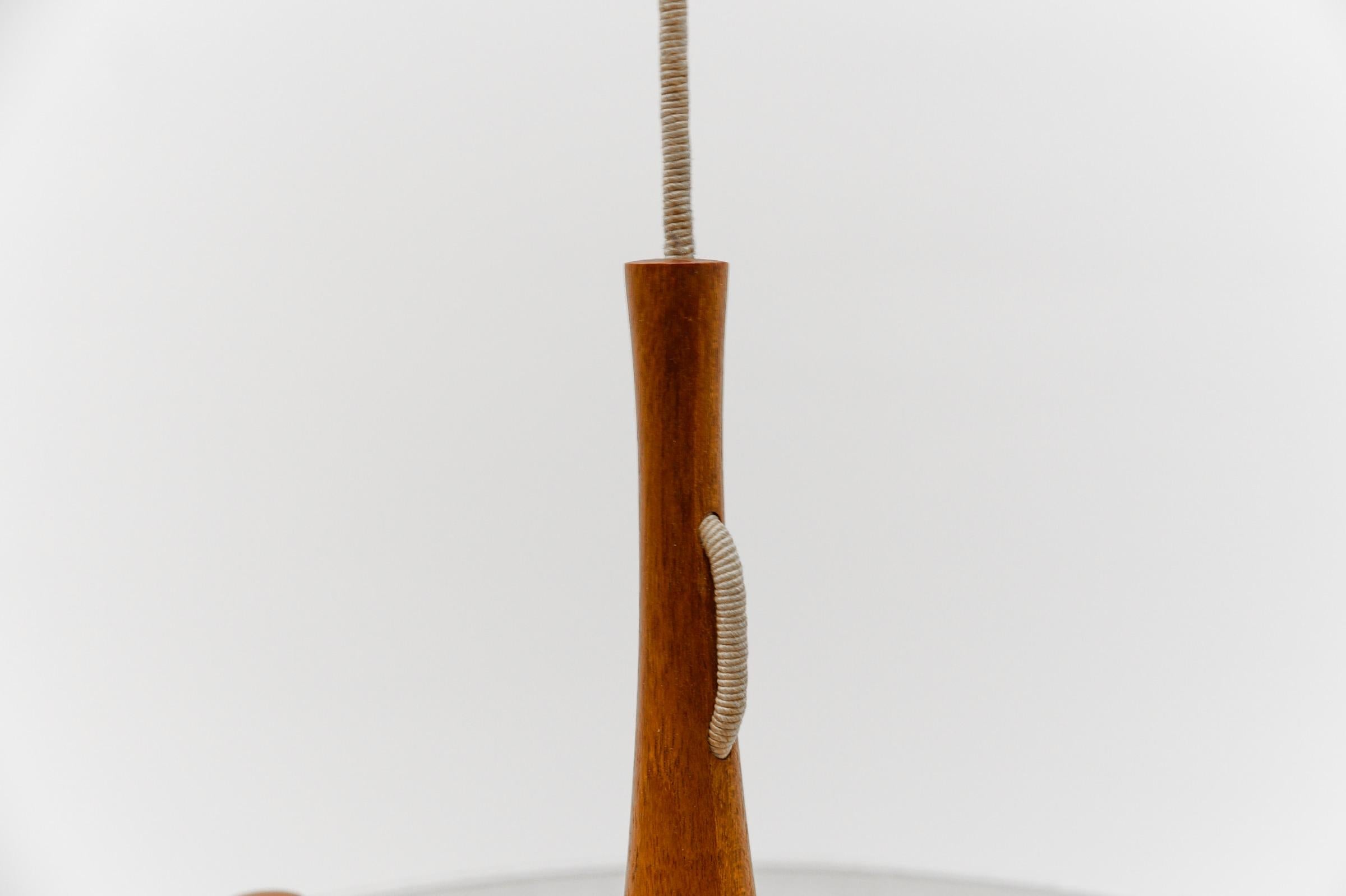 Lovely Adjustable Japanese Style Ceiling Lamp Made in Teak by Temde Swiss, 1960s For Sale 4