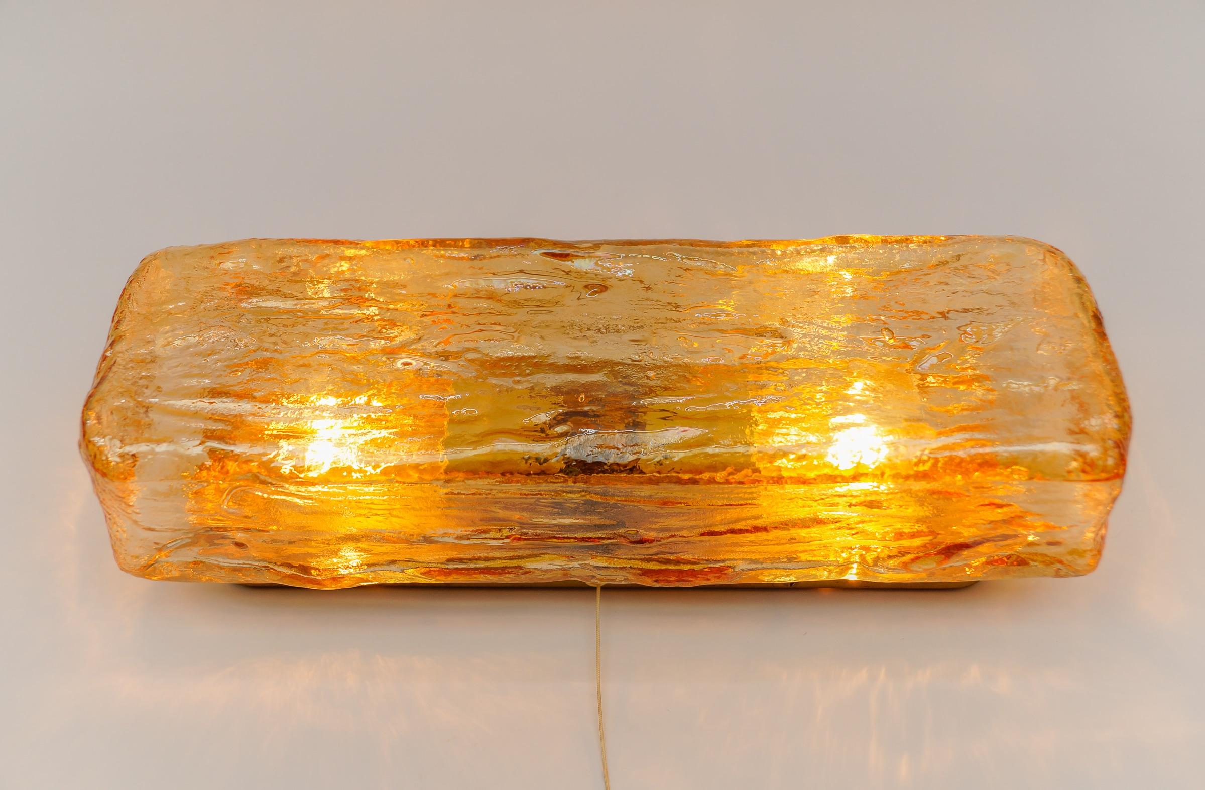Preciosa lámpara de pared o aplique de cristal ámbar, años 60 en Bueno estado para la venta en Nürnberg, Bayern
