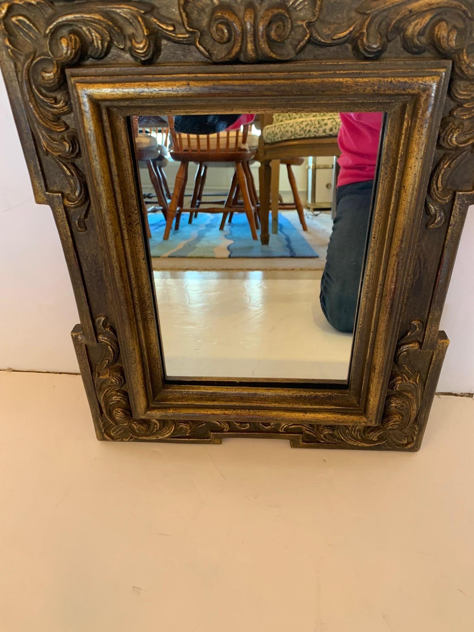 Lovely Antique Carved & Gilded Wall Mirror In Good Condition For Sale In Hopewell, NJ
