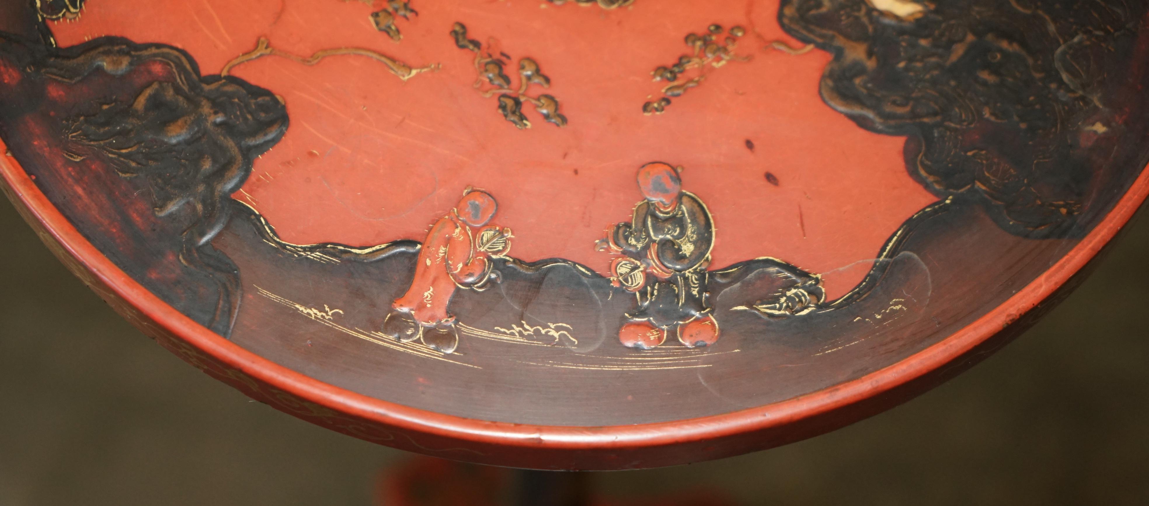 LOVELY ANTiQUE CHINESE CHINOISERIE LACQUERED & HAND PAINTED SIDE LAMP WINE TABLE For Sale 9