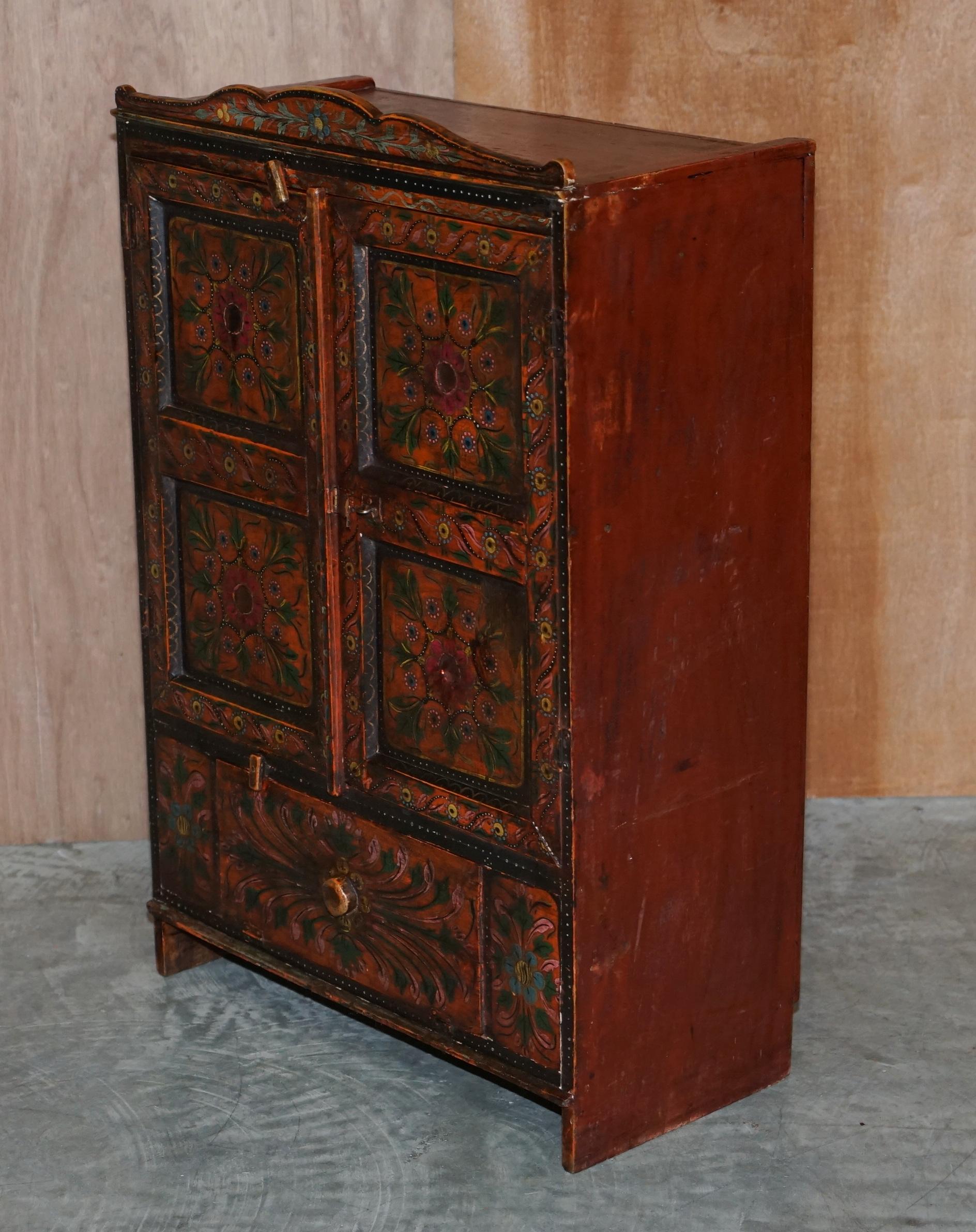 Lovely Antique circa 1860 Hand Painted East Europeon Side Cupboard Cabinet For Sale 3