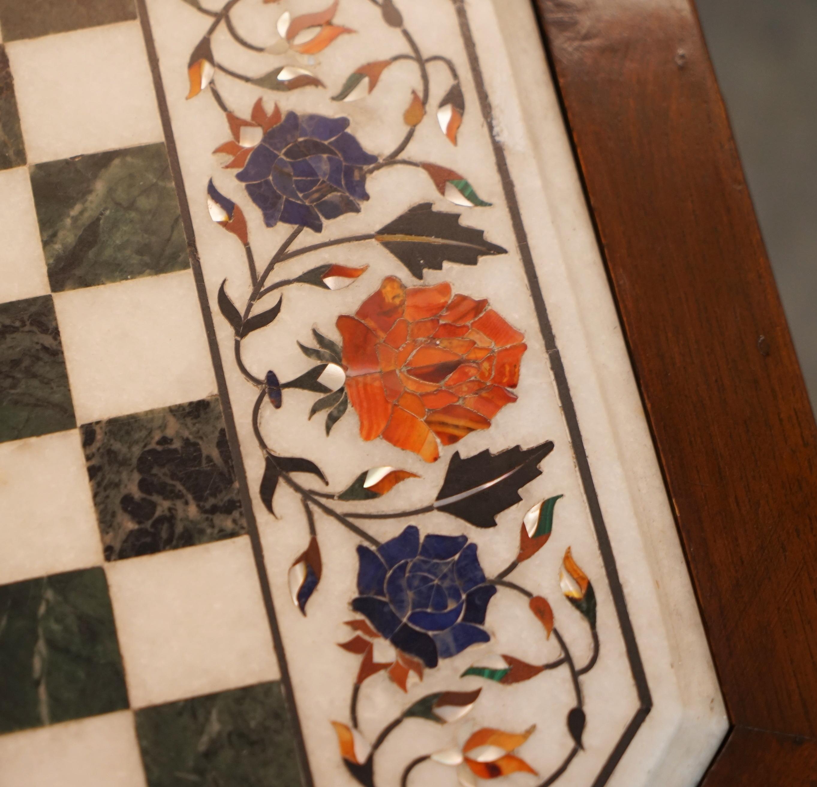 Lovely Antique circa 1900 Hardstone & Marble Inlaid Chess Table Stunning Colours For Sale 1