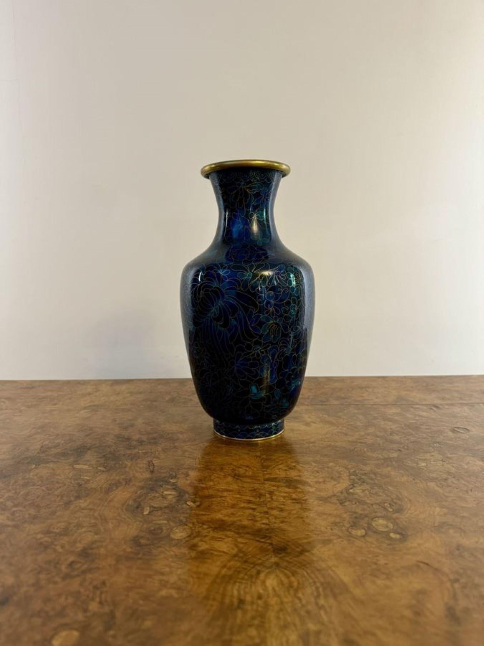 Ceramica Grazioso vaso antico a forma di cloisonne in vendita