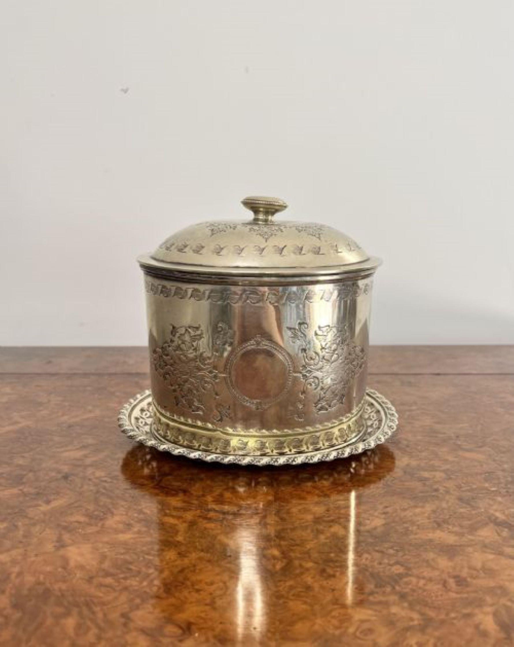 Lovely antique Edwardian silver plated biscuit barrel In Good Condition For Sale In Ipswich, GB
