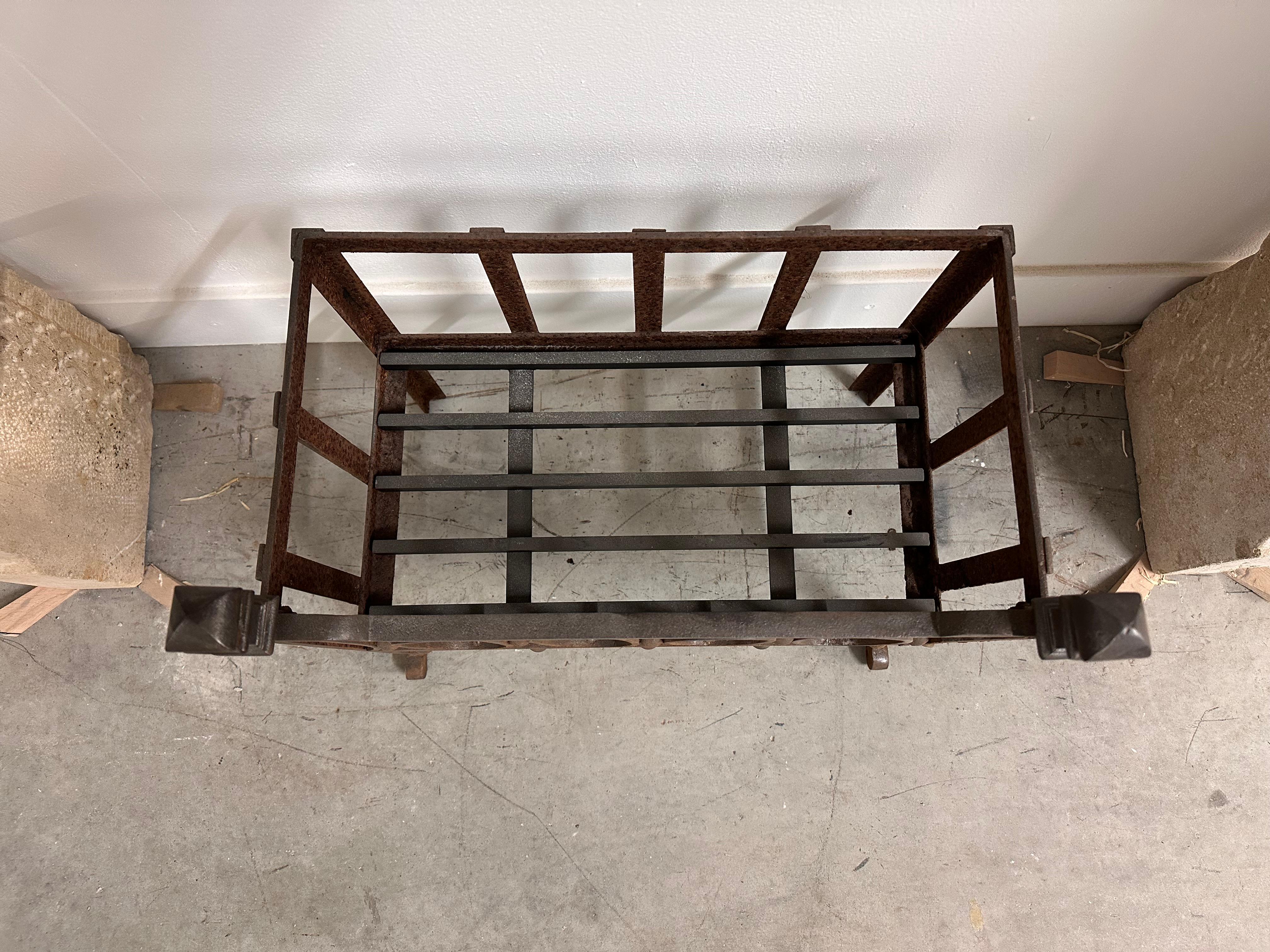 Lovely Antique Fire Grate /  Firebasket For Sale 1