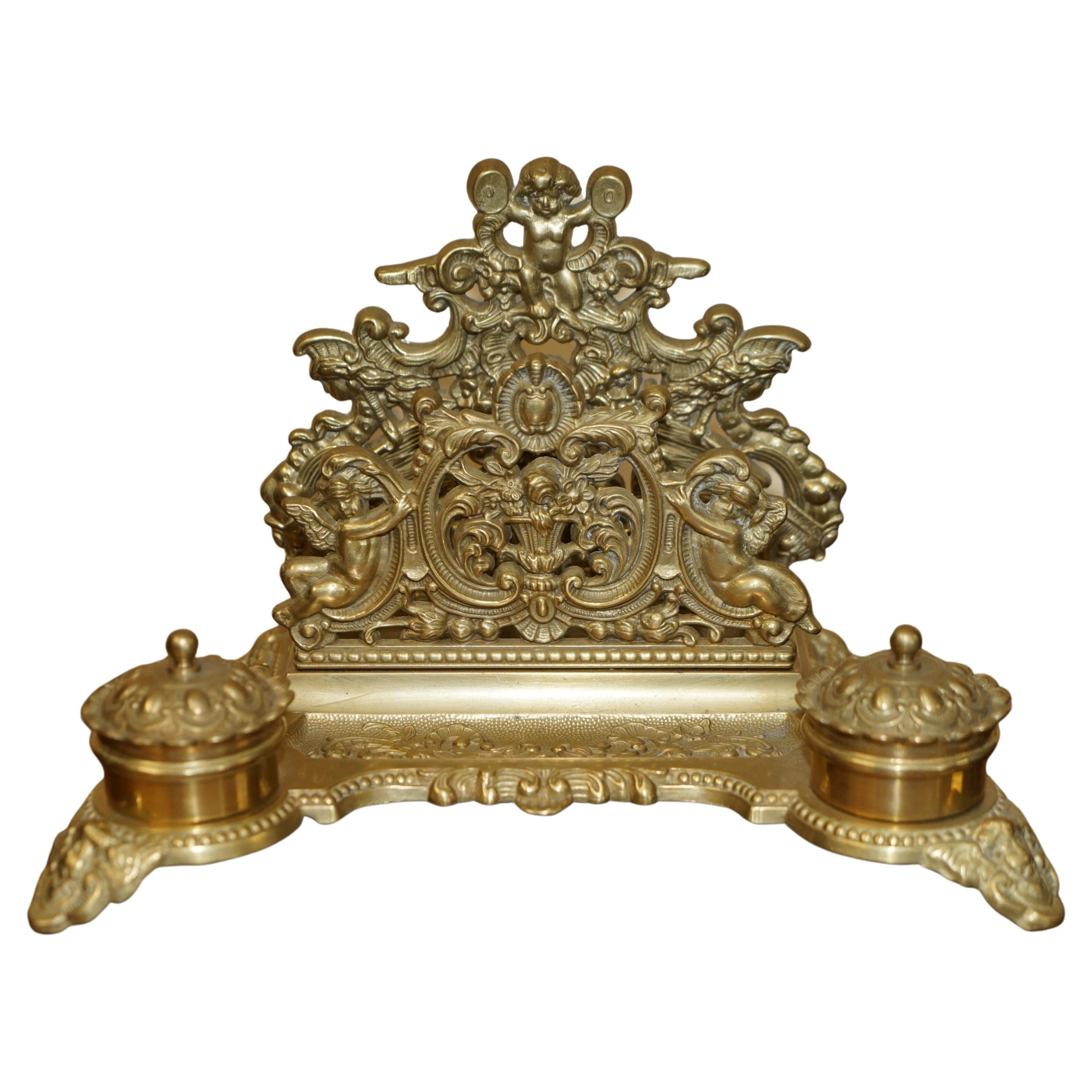 LOVELY ANTIQUE FRENCH BAROQUE REPOUSSE GiLT BRASS CHERUB INKWELL LETTER STAND