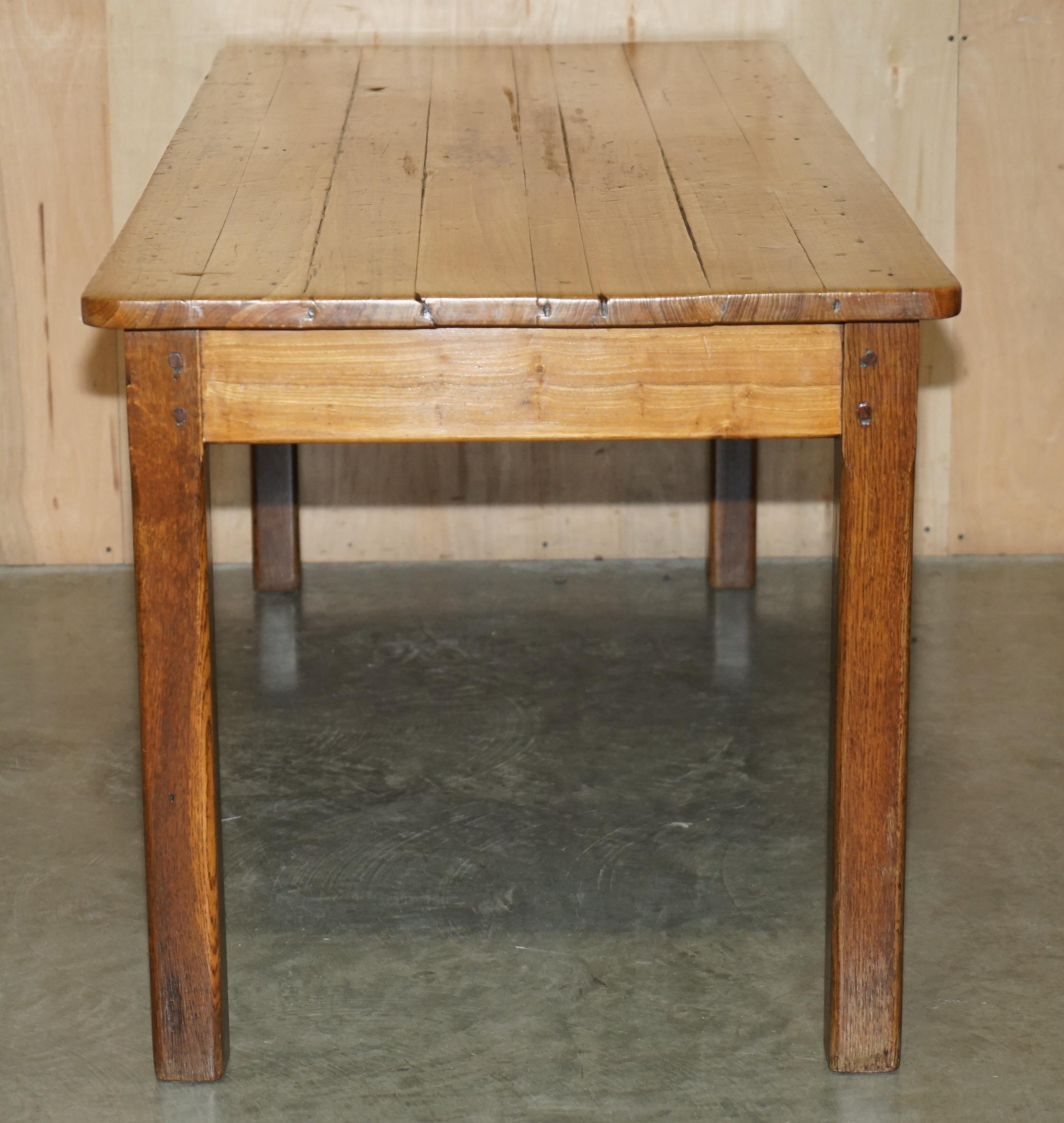 LOVELY ANTIQUE FRENCH FARMHOUSE FRUiTWOOD & OAK TWO TONE REFECTORY DINING TABLE For Sale 12